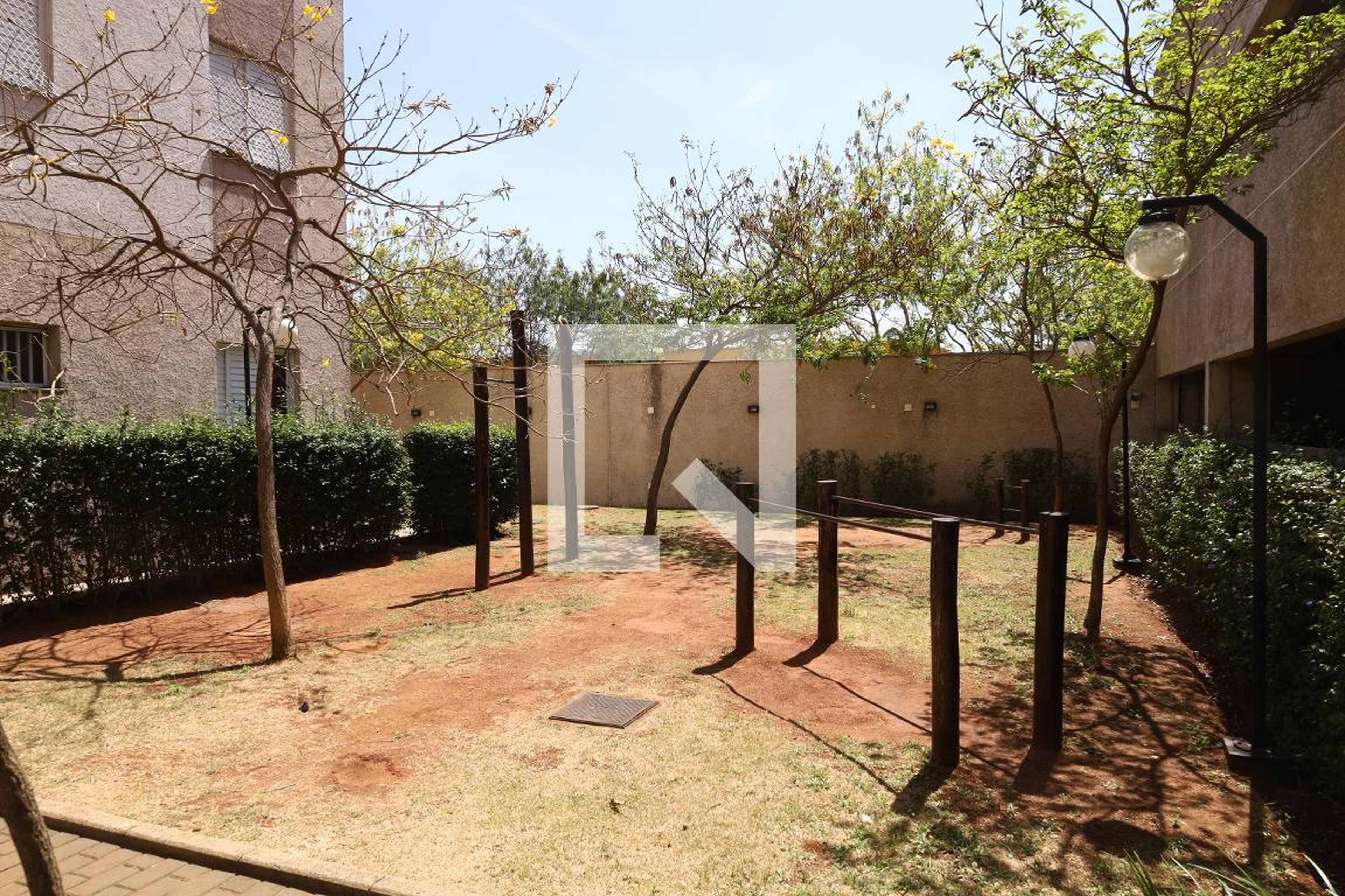 Área comum Condomínio em Estrada de Itaquera, 1989