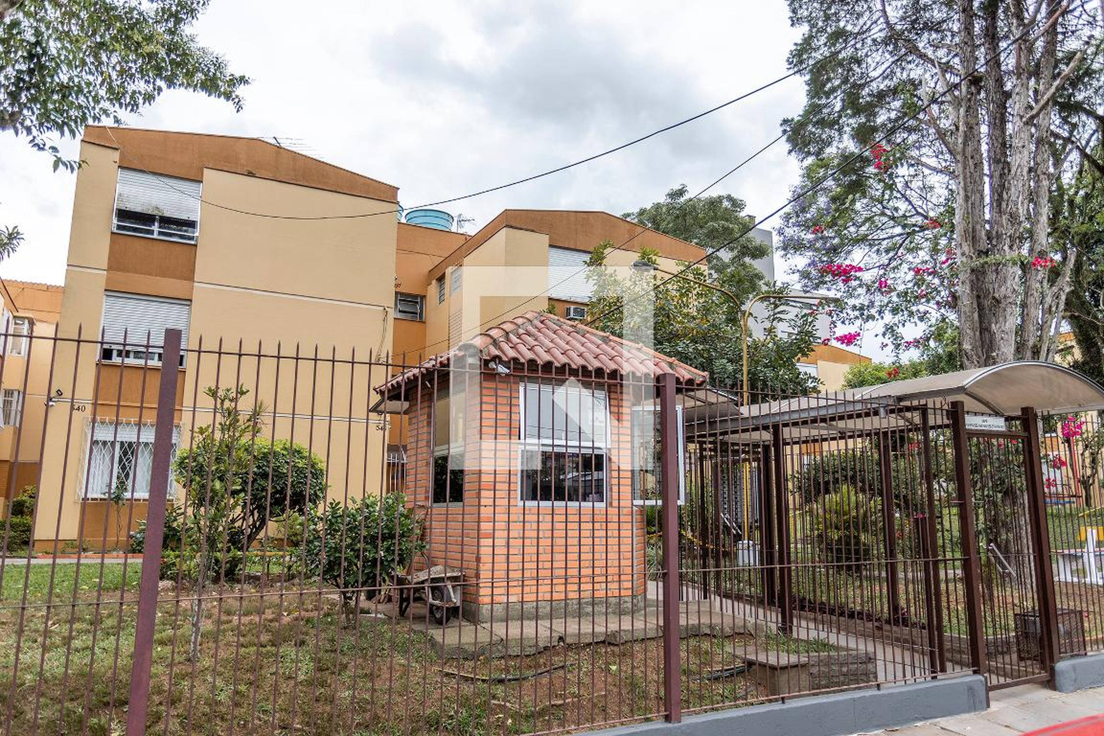 Fachada Condomínio em Rua Sapé, 510