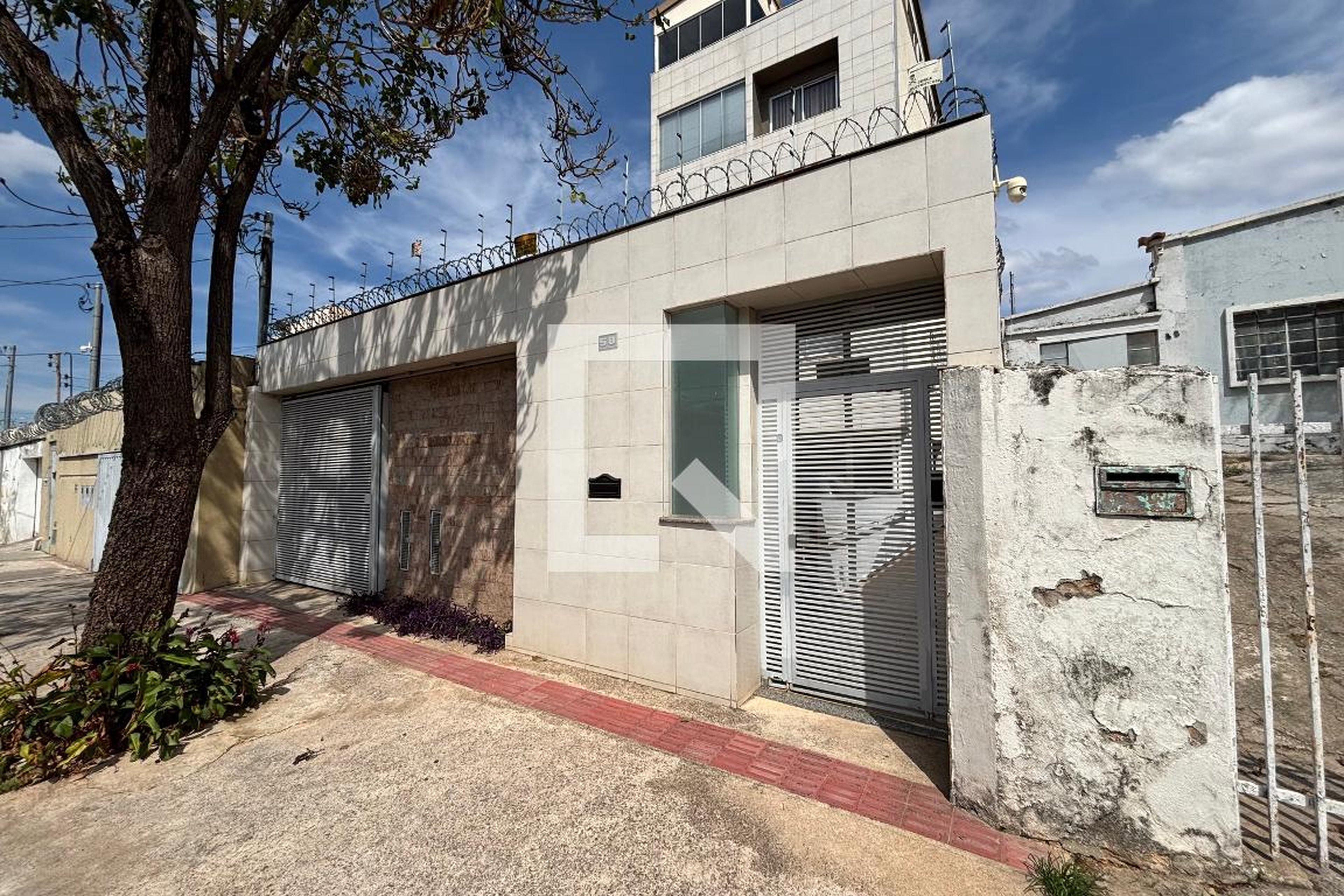 Fachada Condomínio em Rua Itaquera, 58