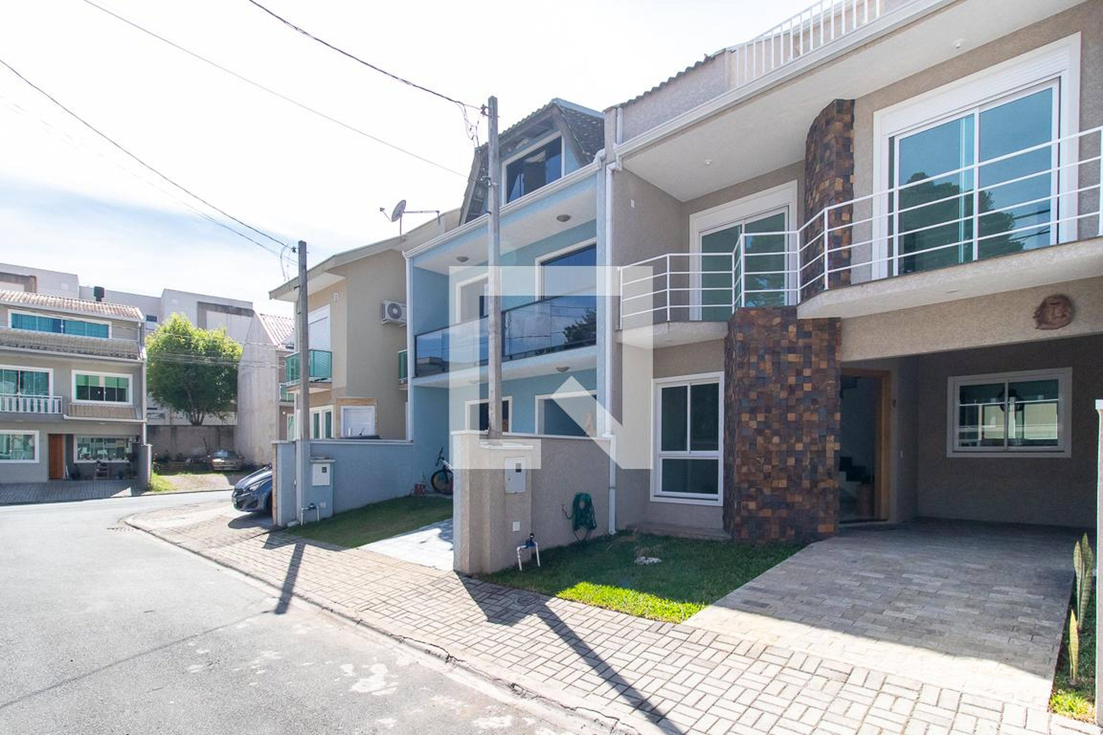 Fachada Condomínio em Rua Dilermando Pereira de Almeida, 255