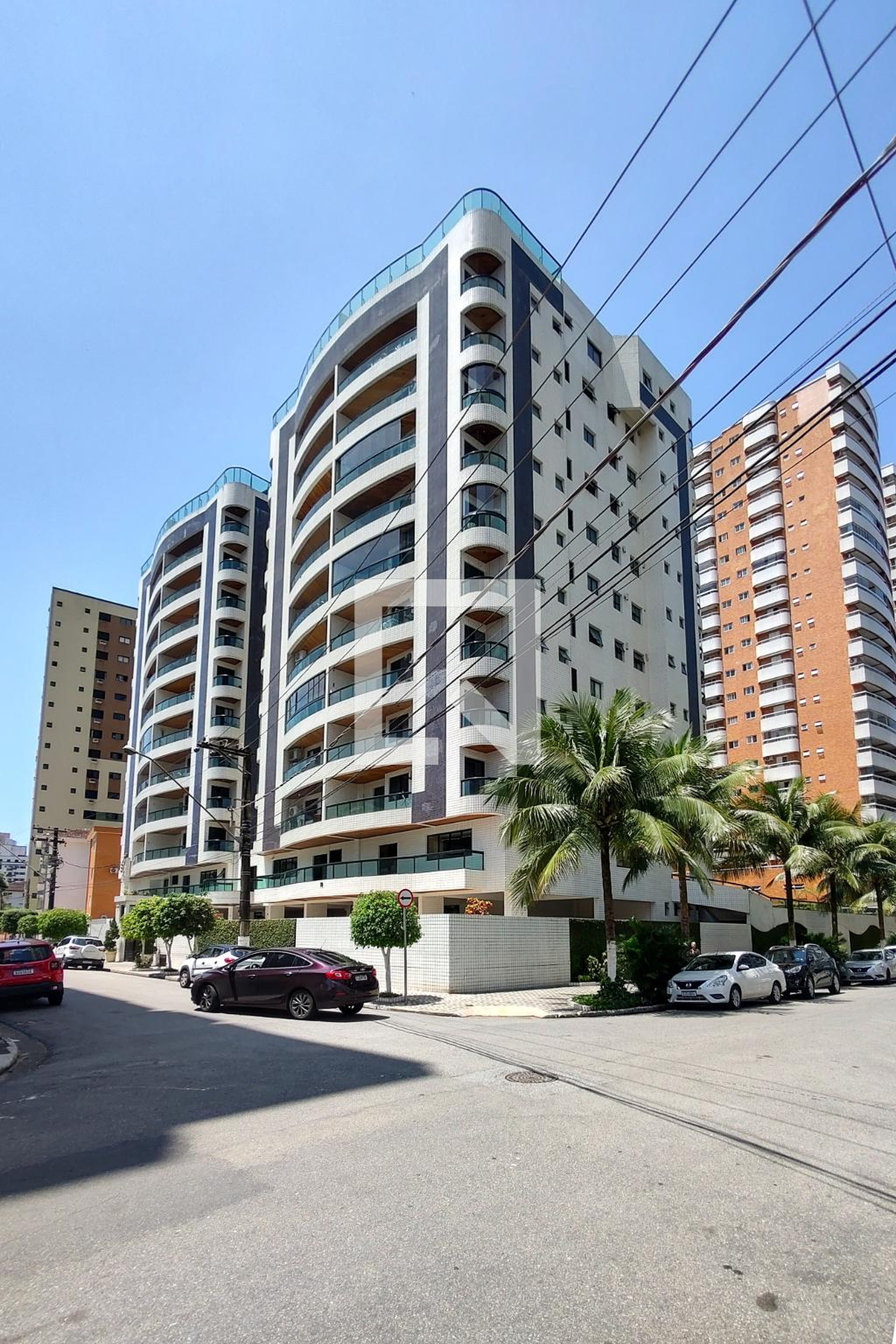 Fachada do Prédio Condomínio Millos