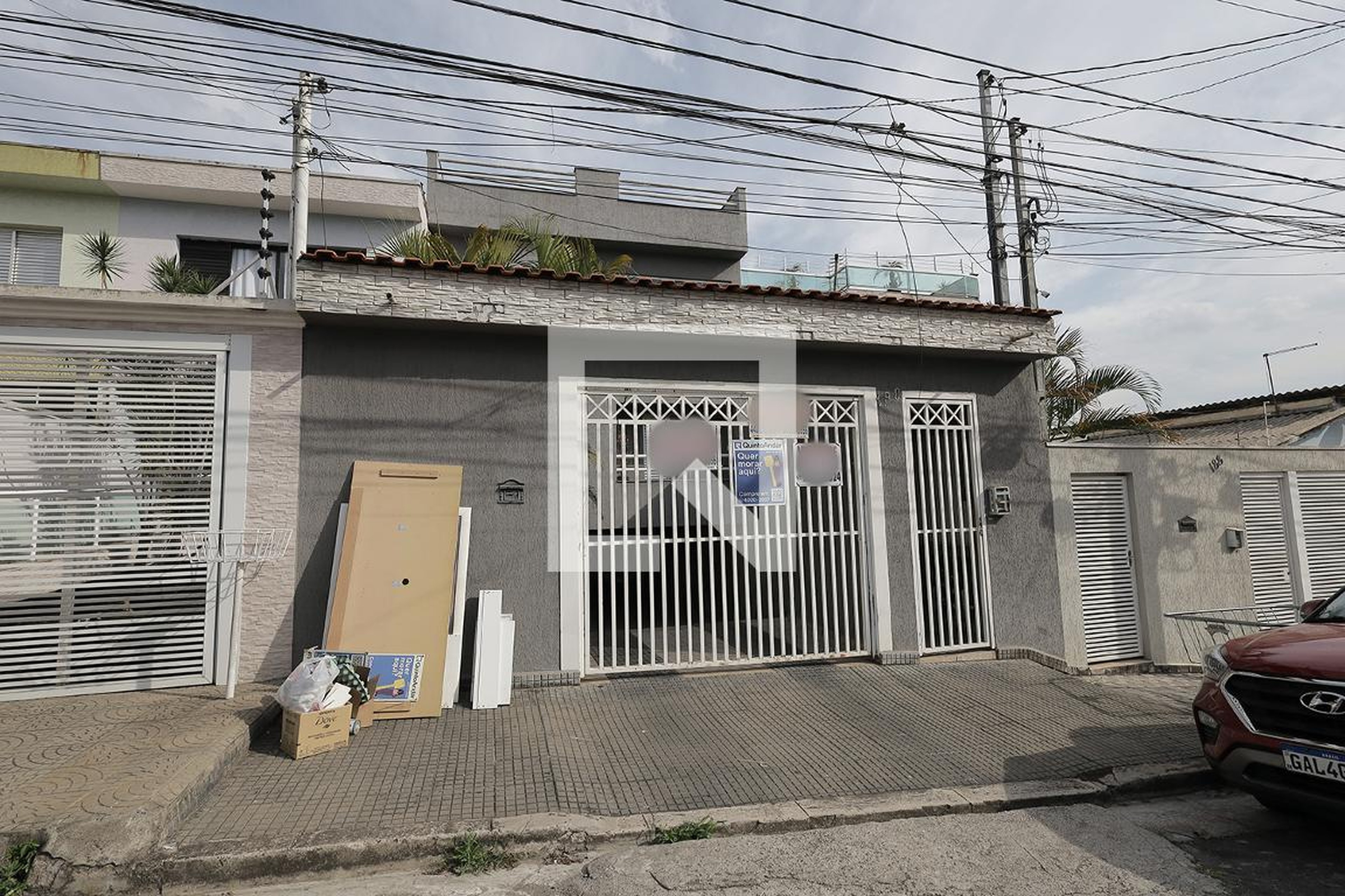 Fachada Condomínio em Rua Burma, 190