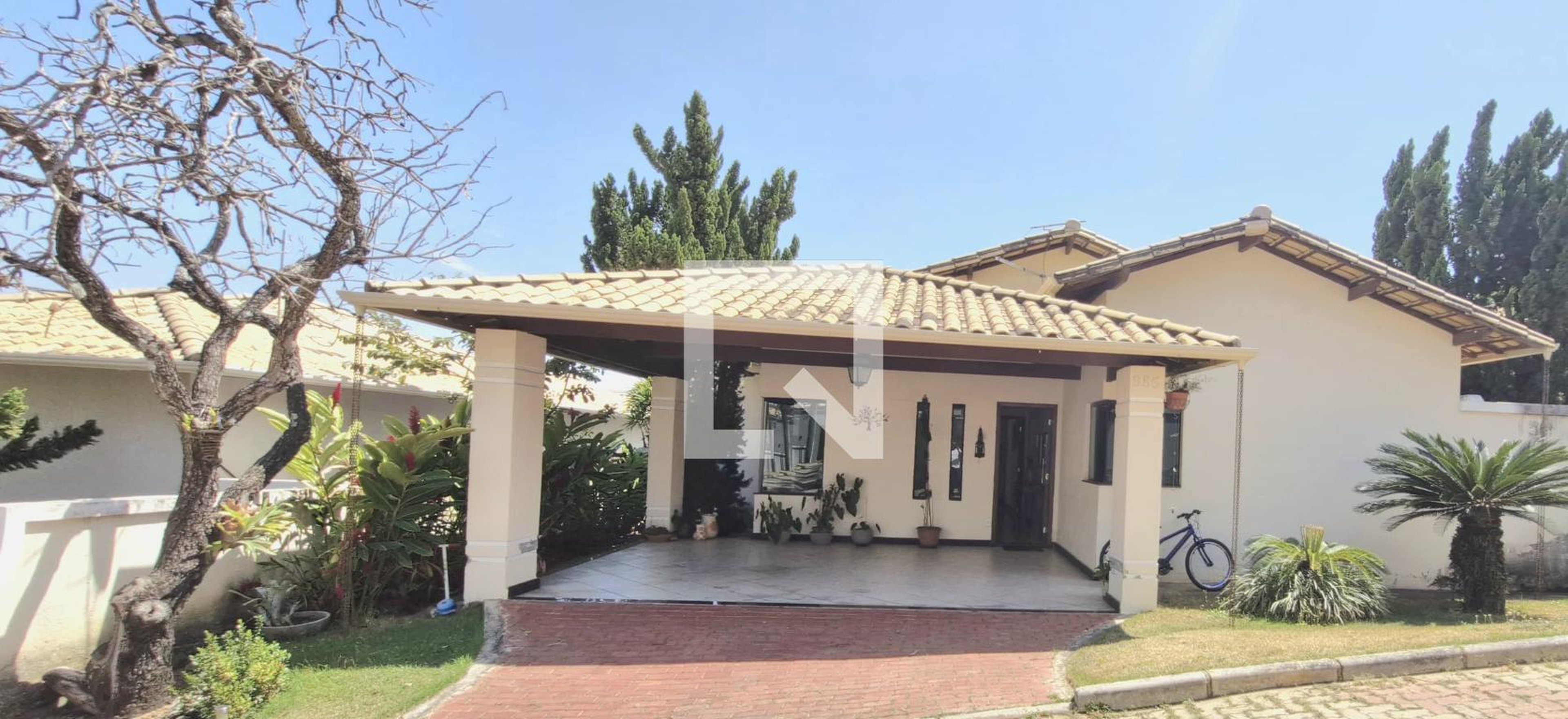 Fachada Condomínio em Rua Lindolfo da Costa Viana, 971