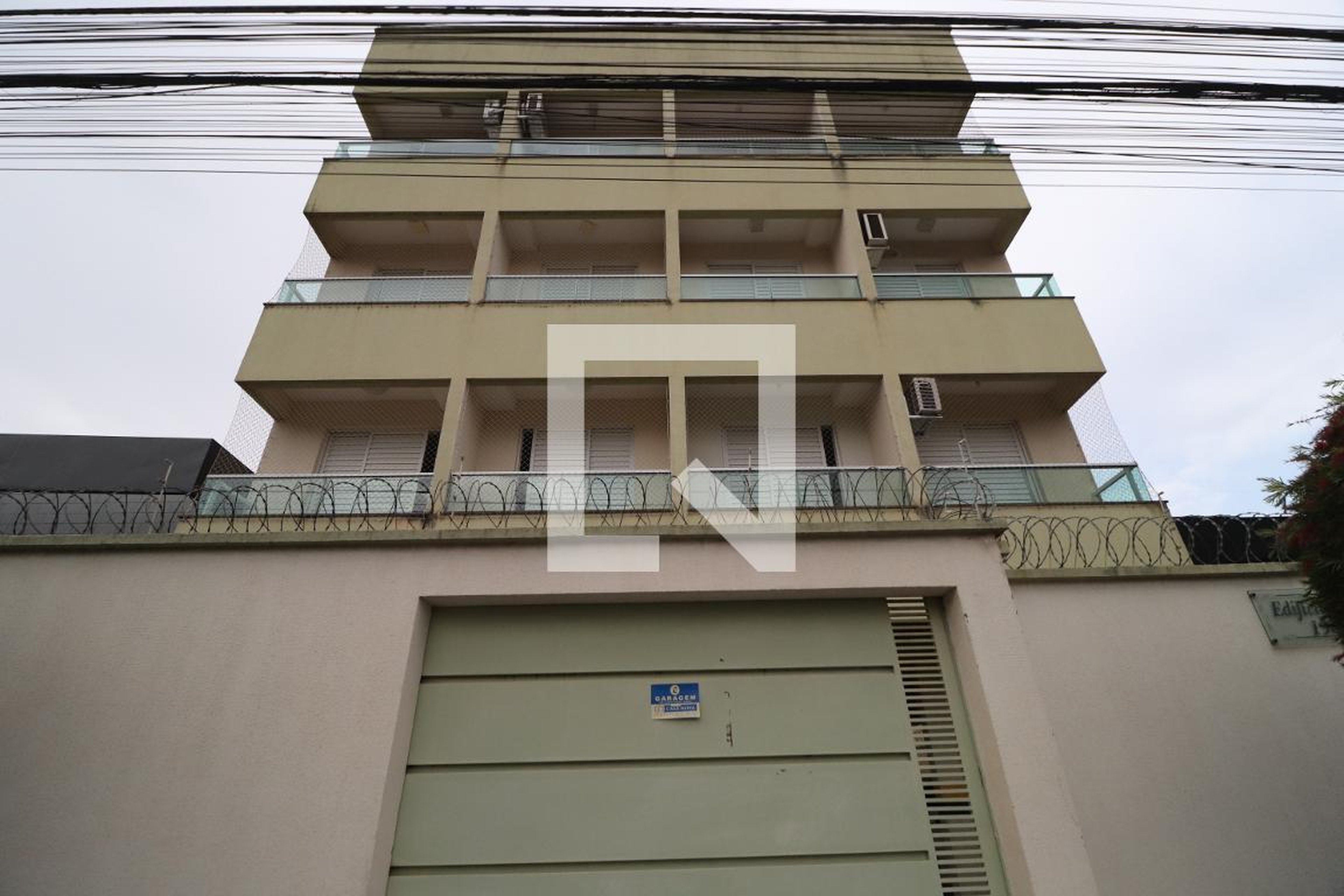 Fachada Condomínio em Avenida Francisco Ribeiro, 1386