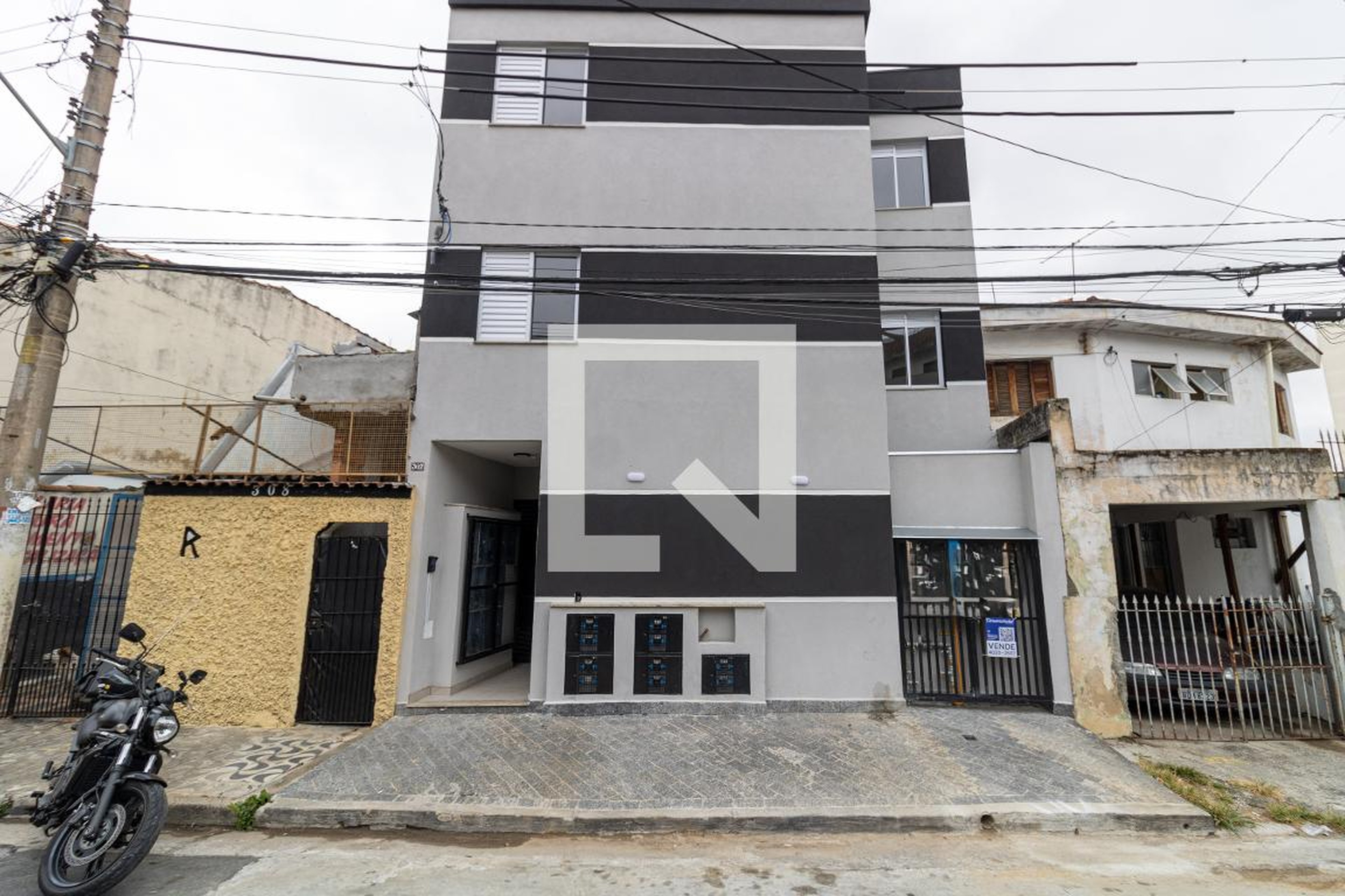 Fachada Condomínio em Rua Dragões da Independência, 302