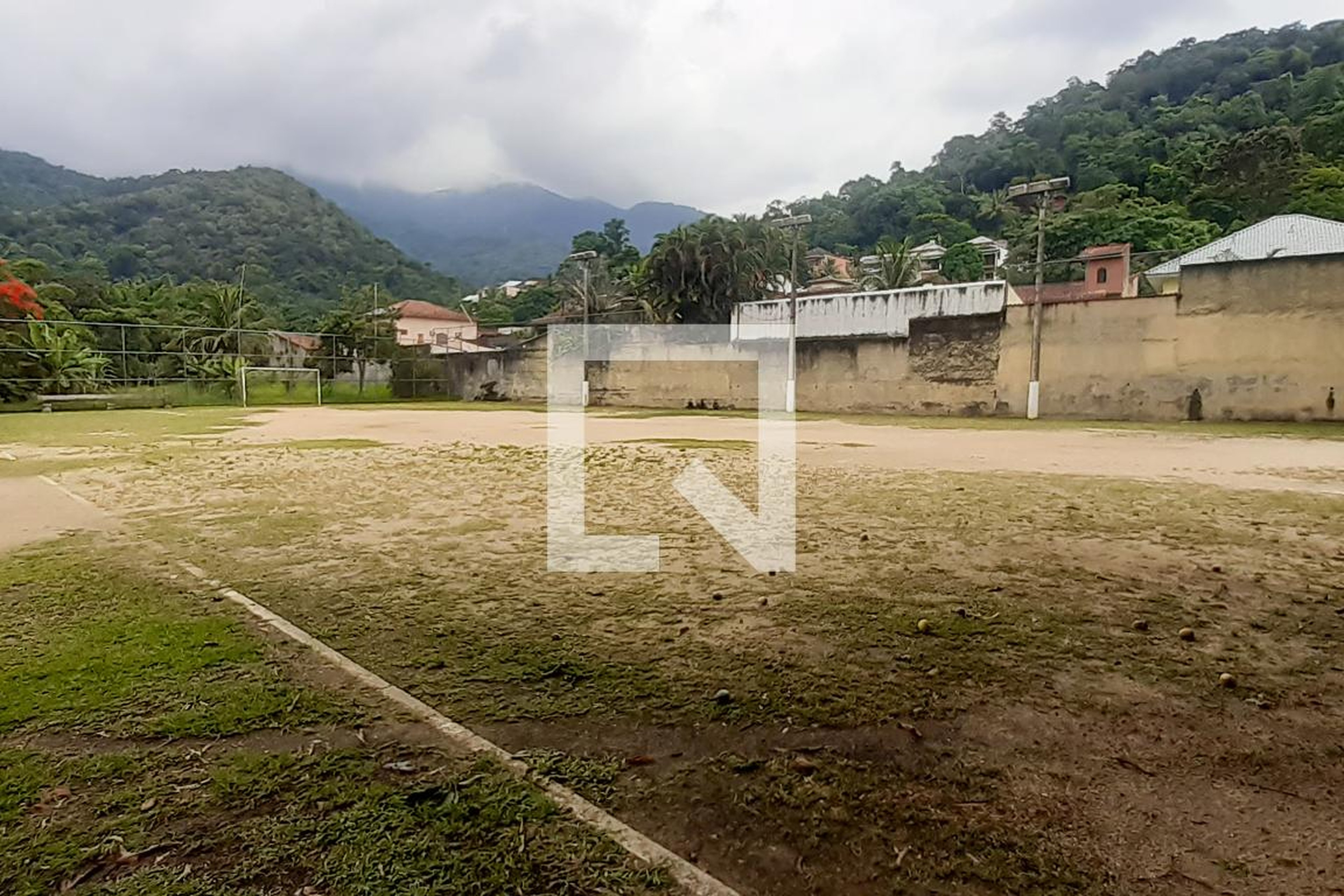 Campo de Futebol - Bosque dos Esquilos