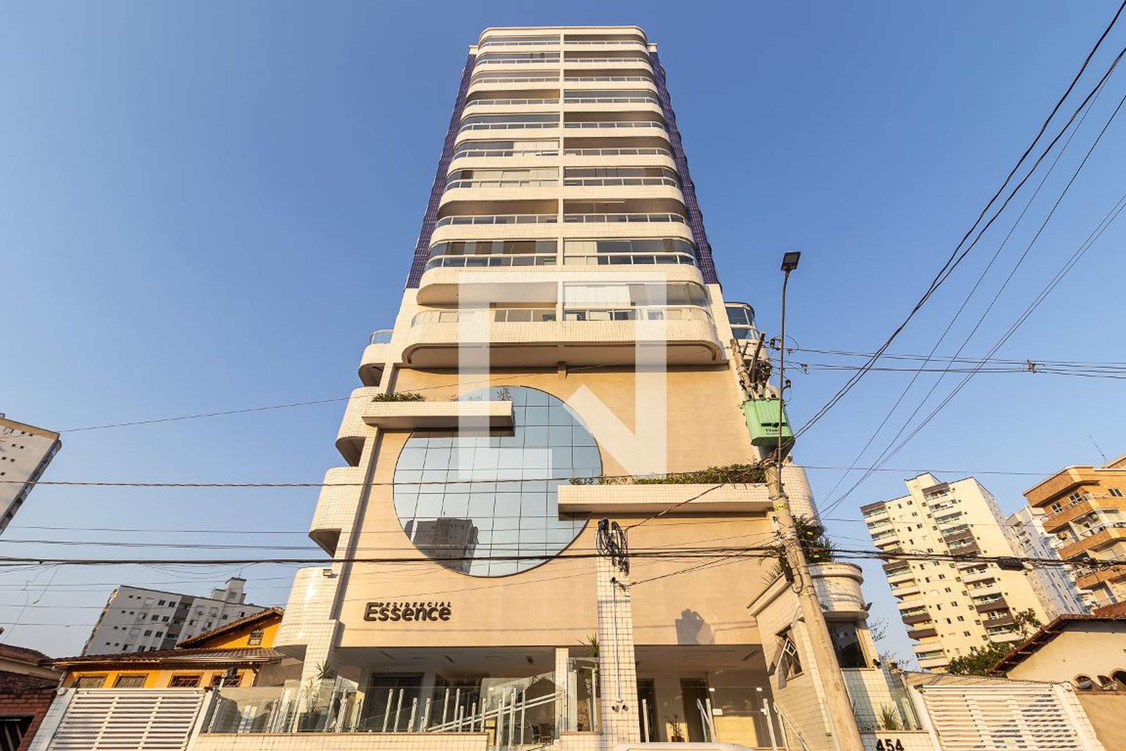 Fachada Residencial Essence