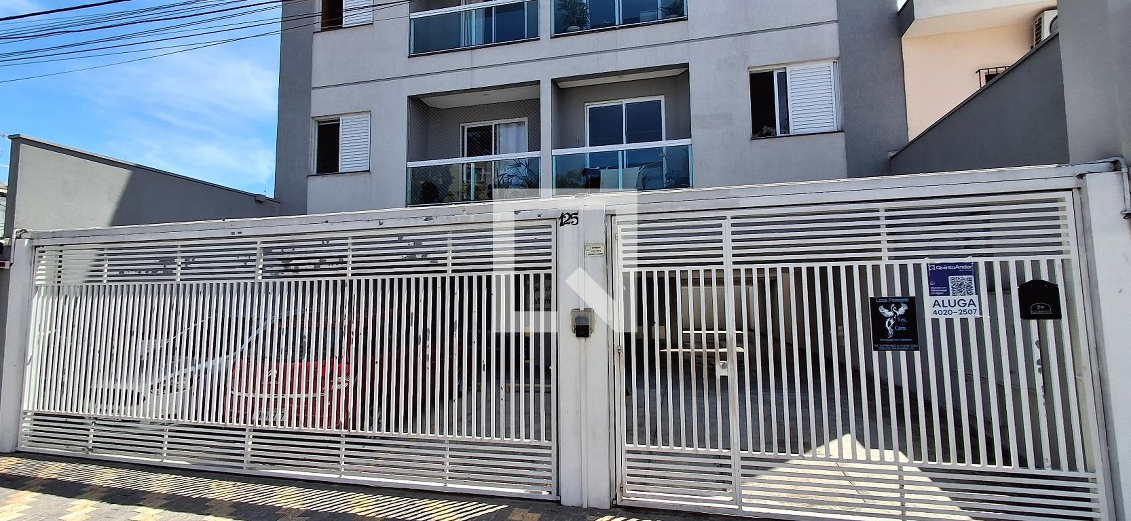 Fachada Condomínio em Rua Paranapanema, 125