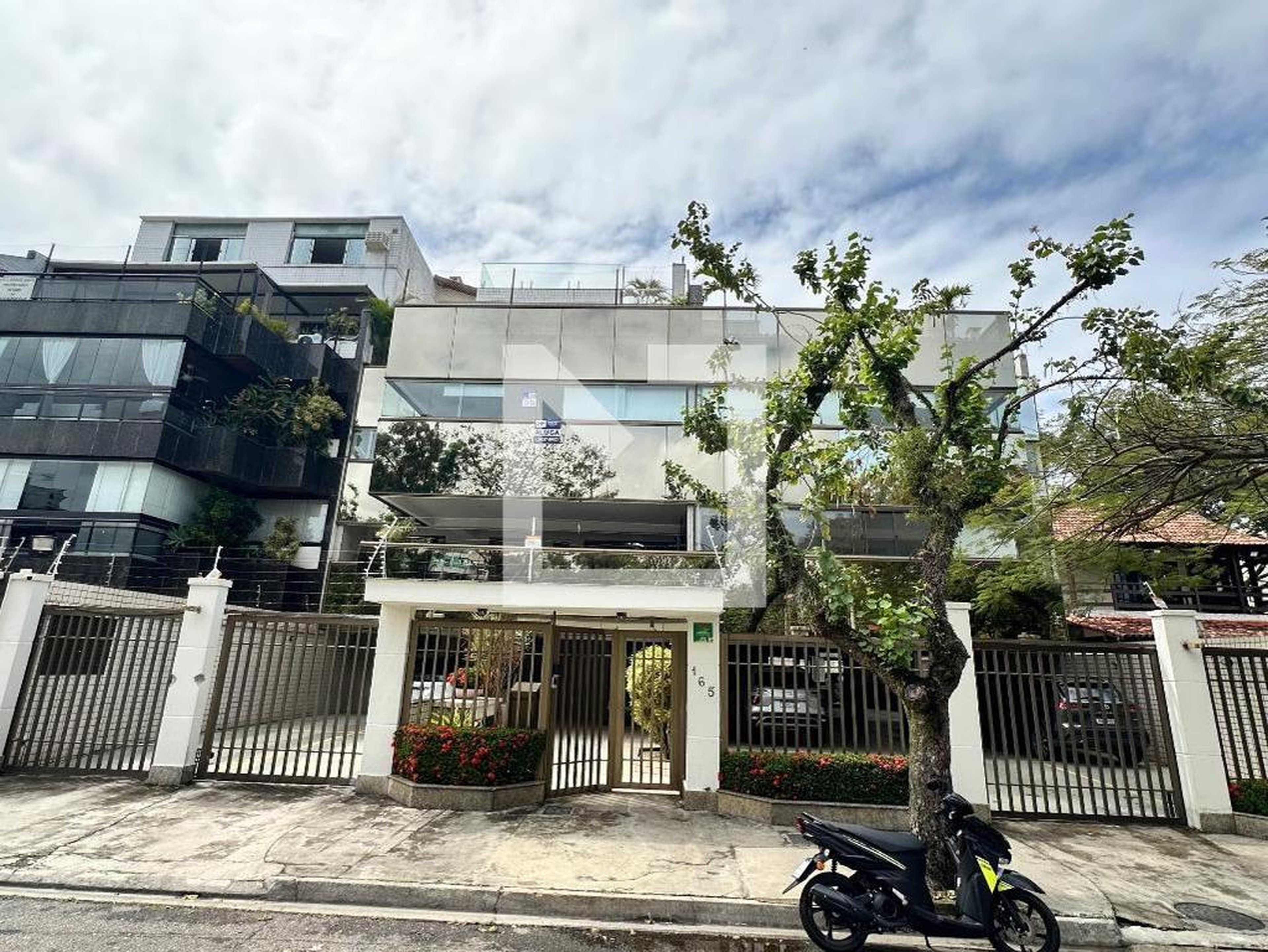 Fachada Condomínio Claude Monet