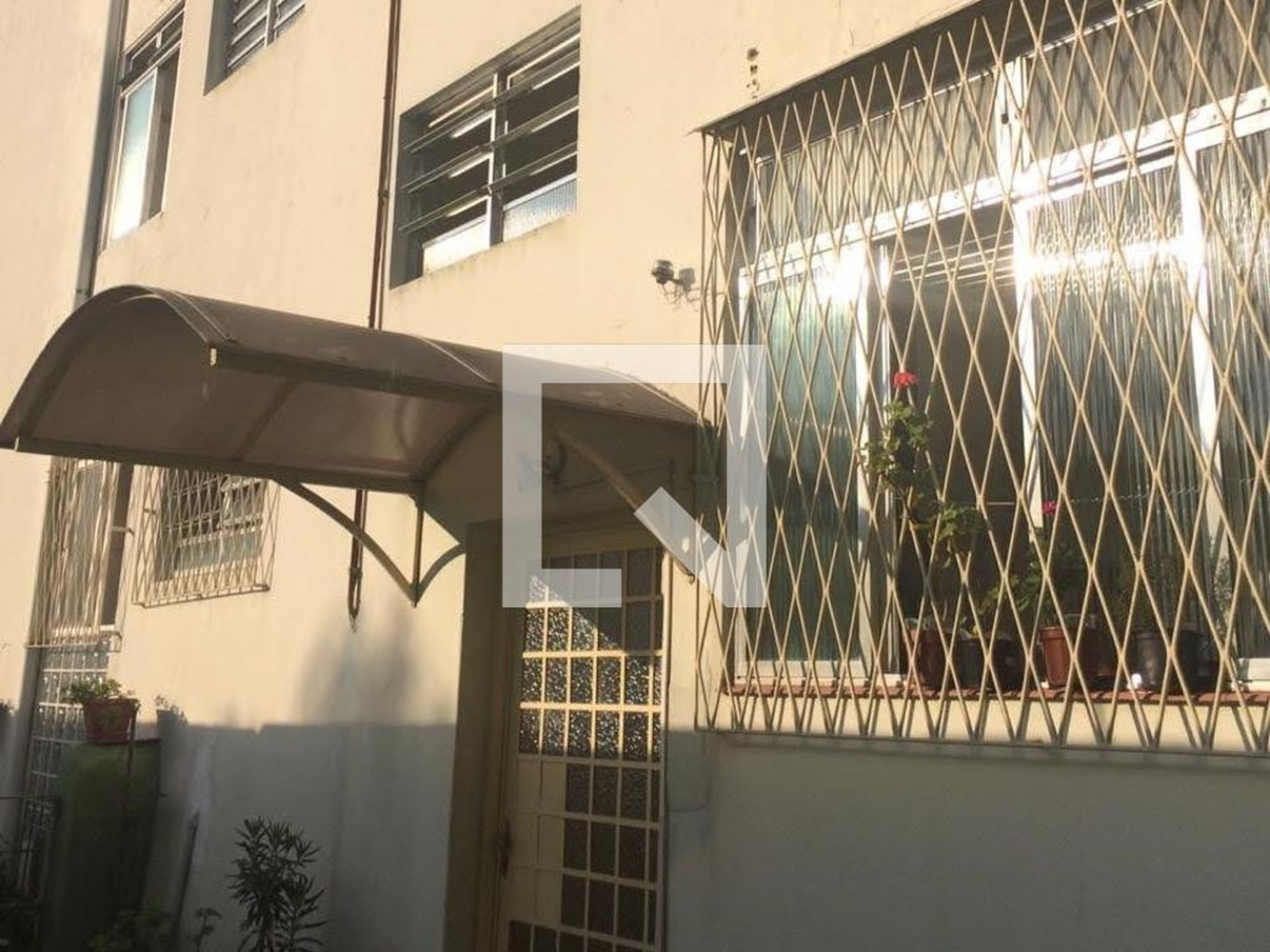 Fachada Condomínio em Rua Eudoro Berlink, 842