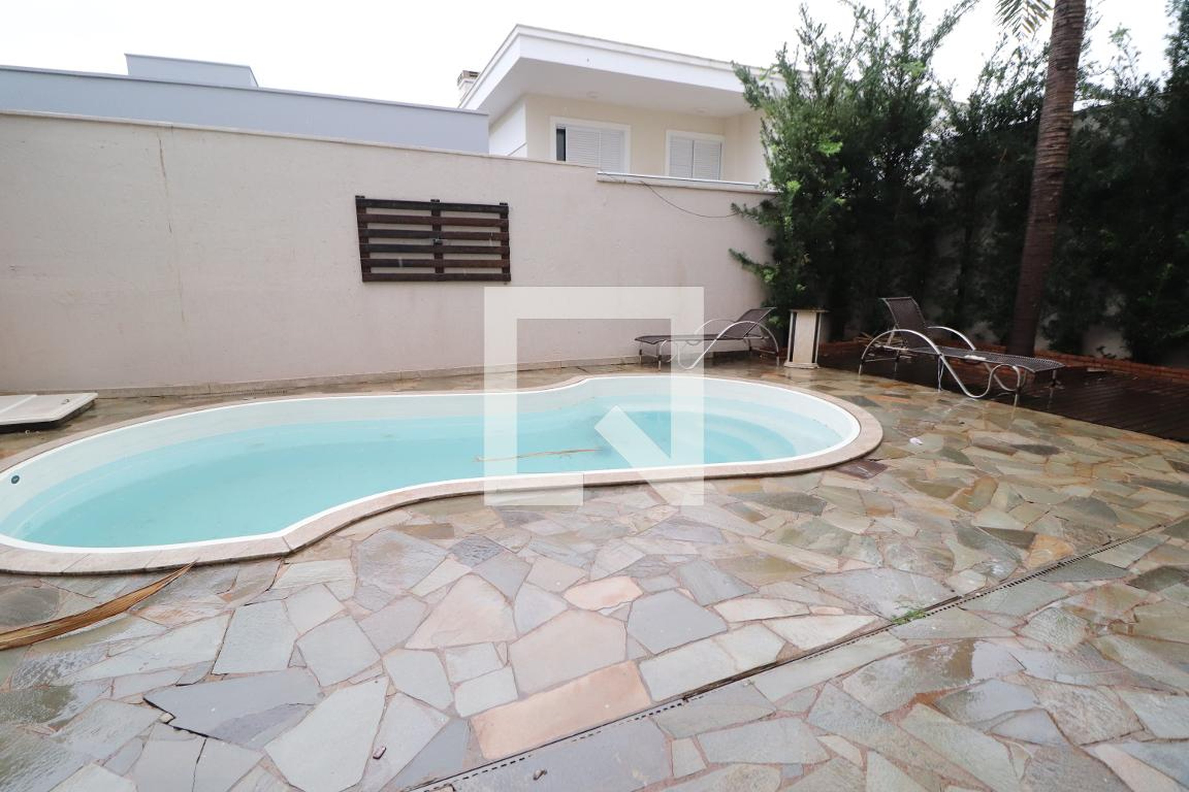 Piscina - Jardins Roma