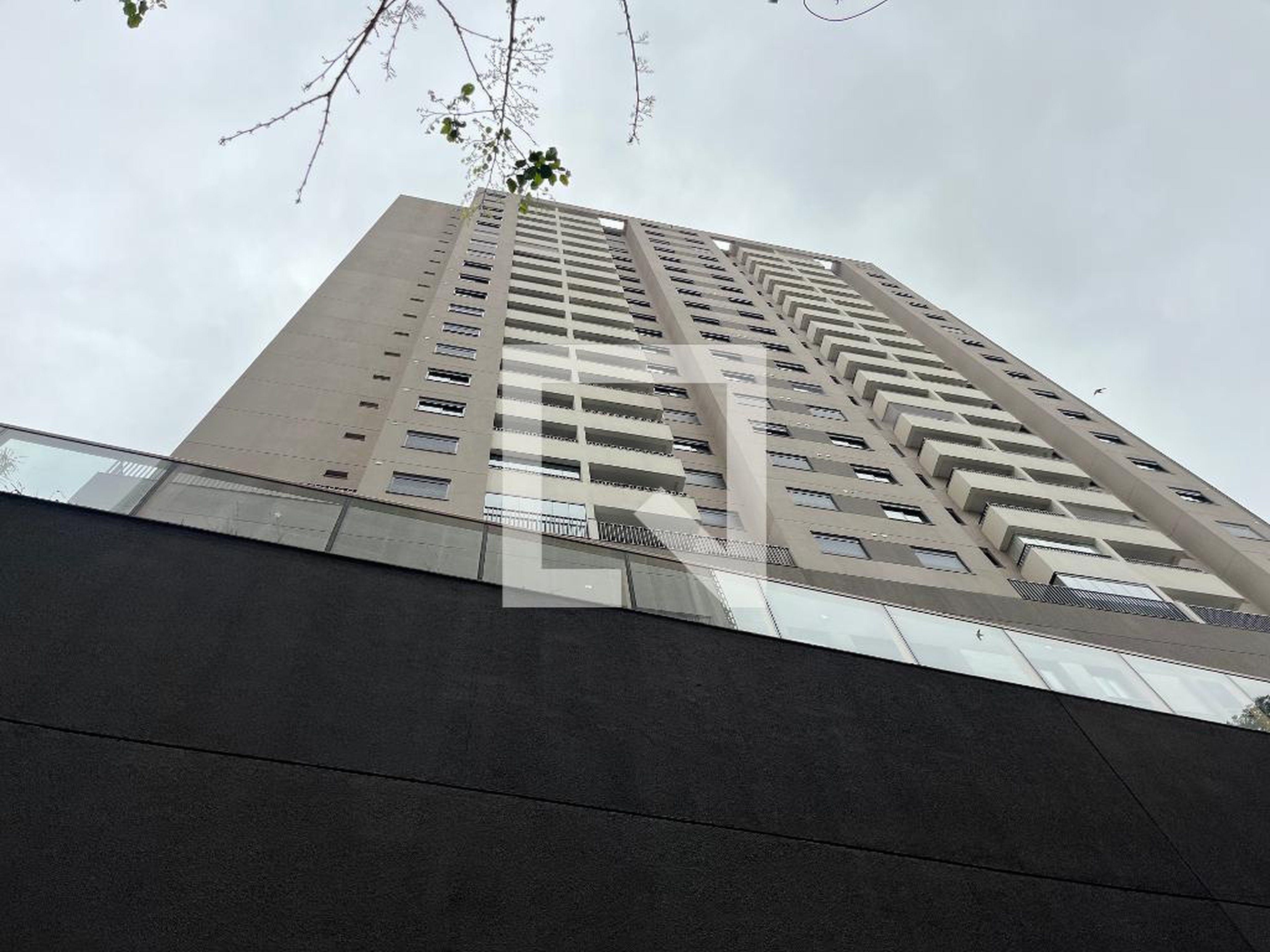 Fachada do Prédio Condomínio em Rua Airosa Galvão, 233