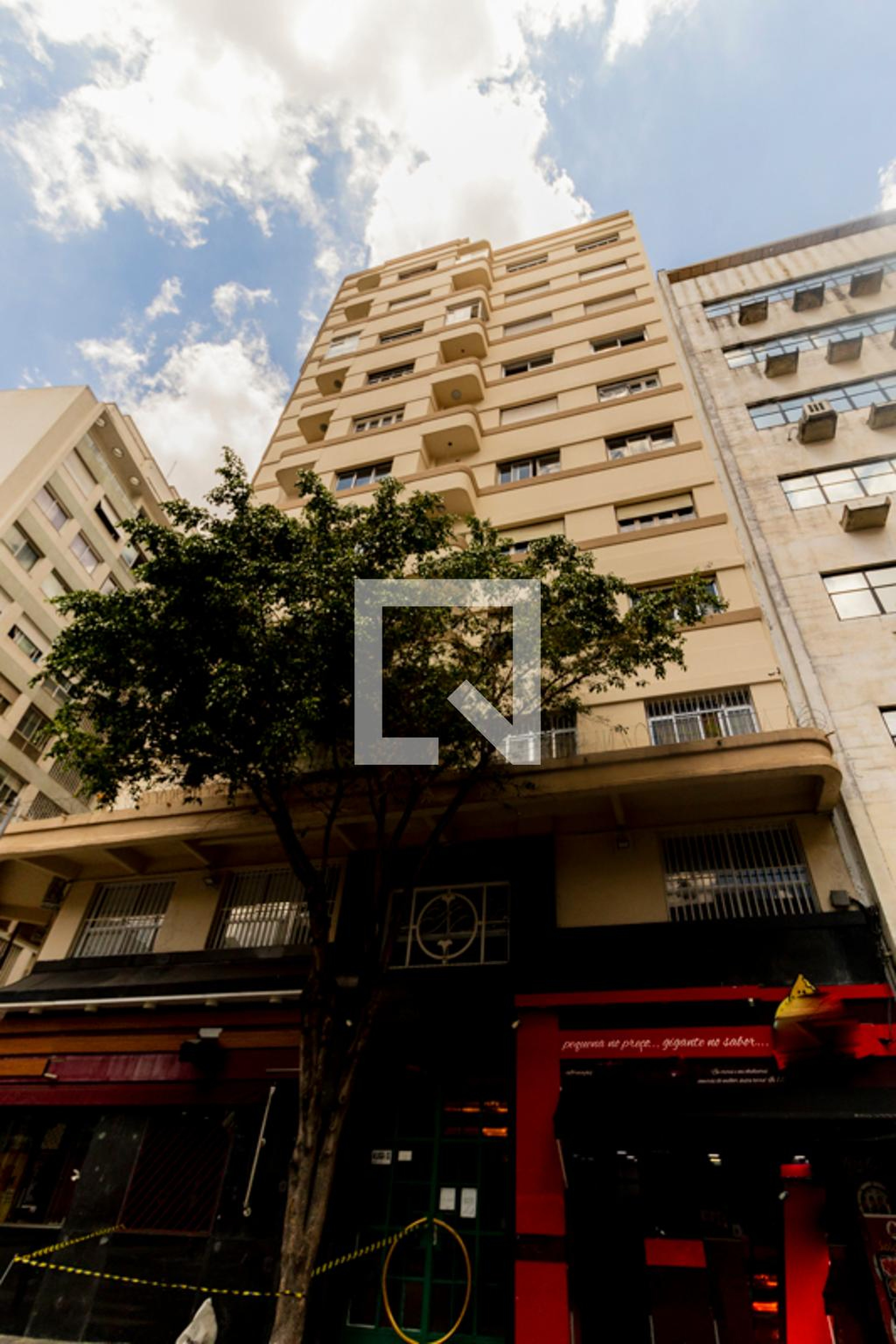 Fachada Condomínio Capitão José Silva Prado