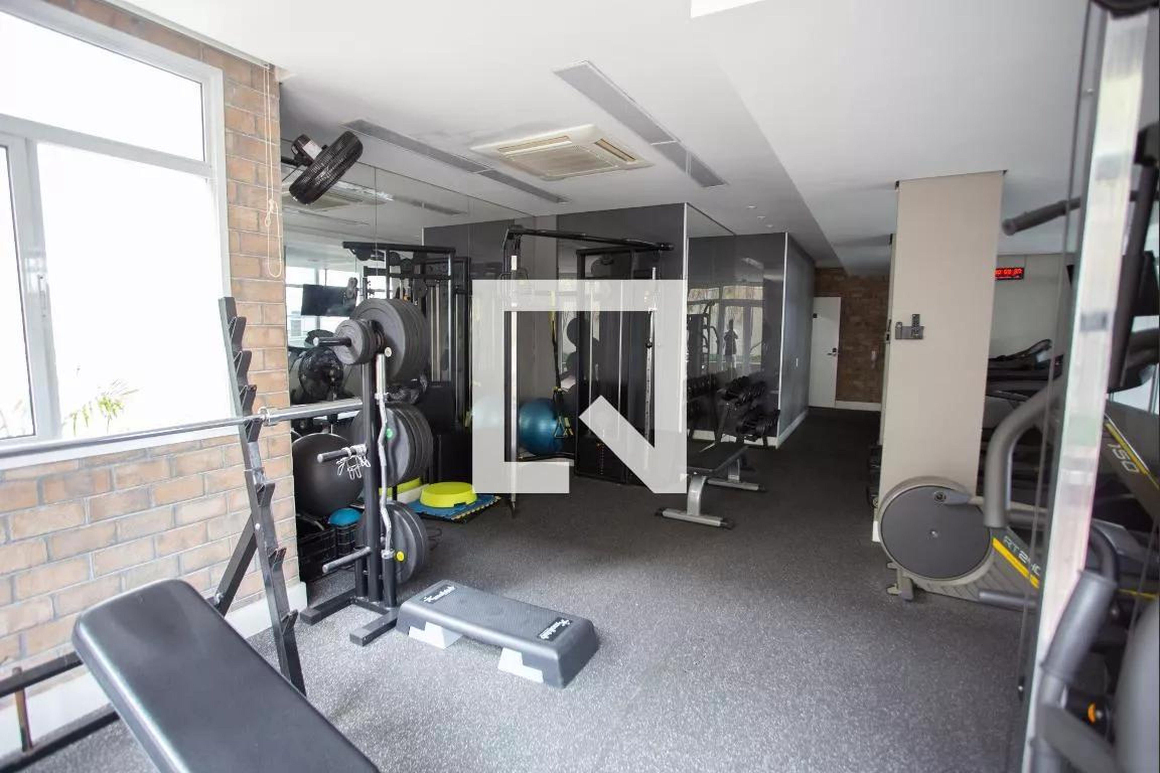 Academia - Easy Vila Romana