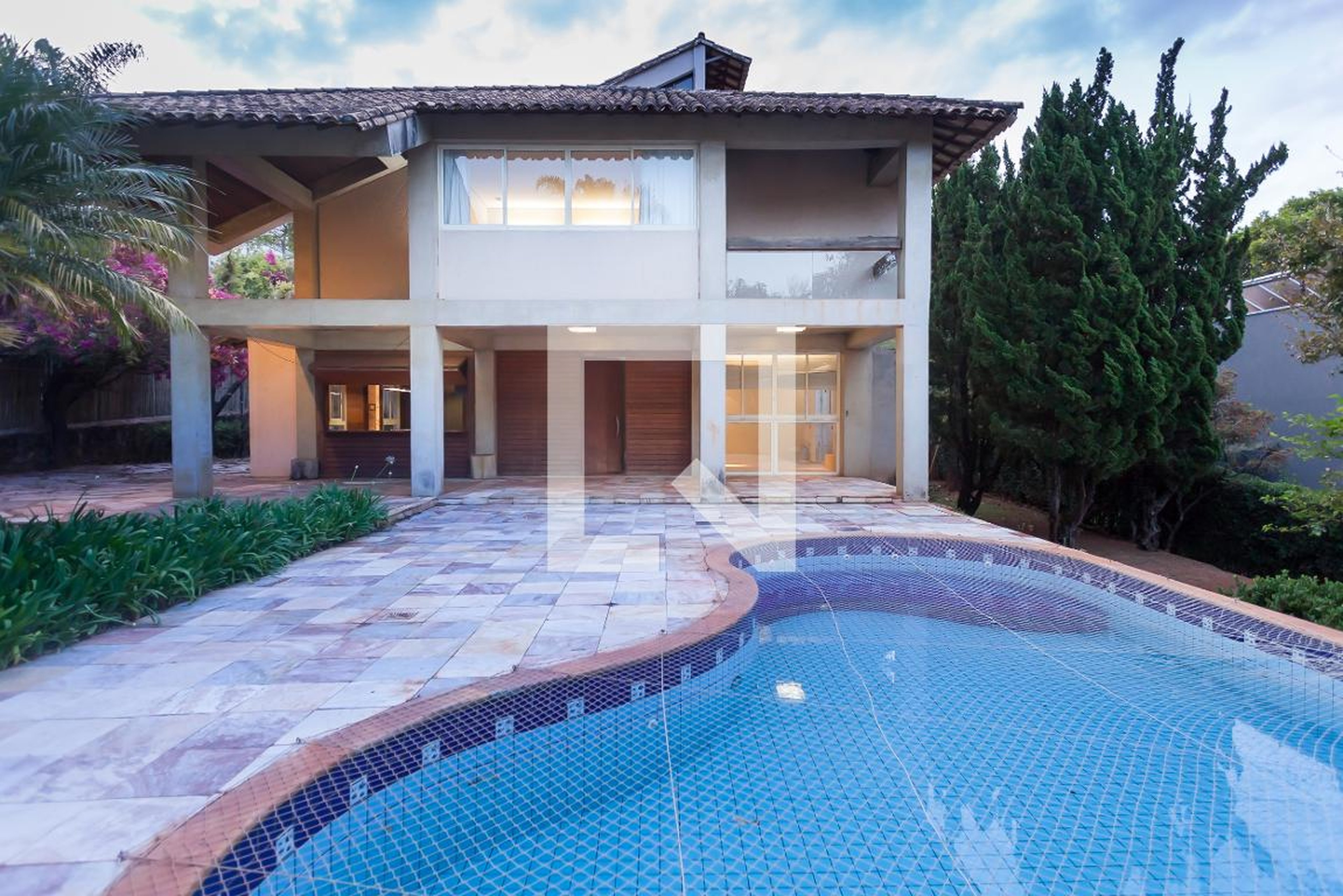 Área Externa Condomínio em Alameda das Palmeiras, 300