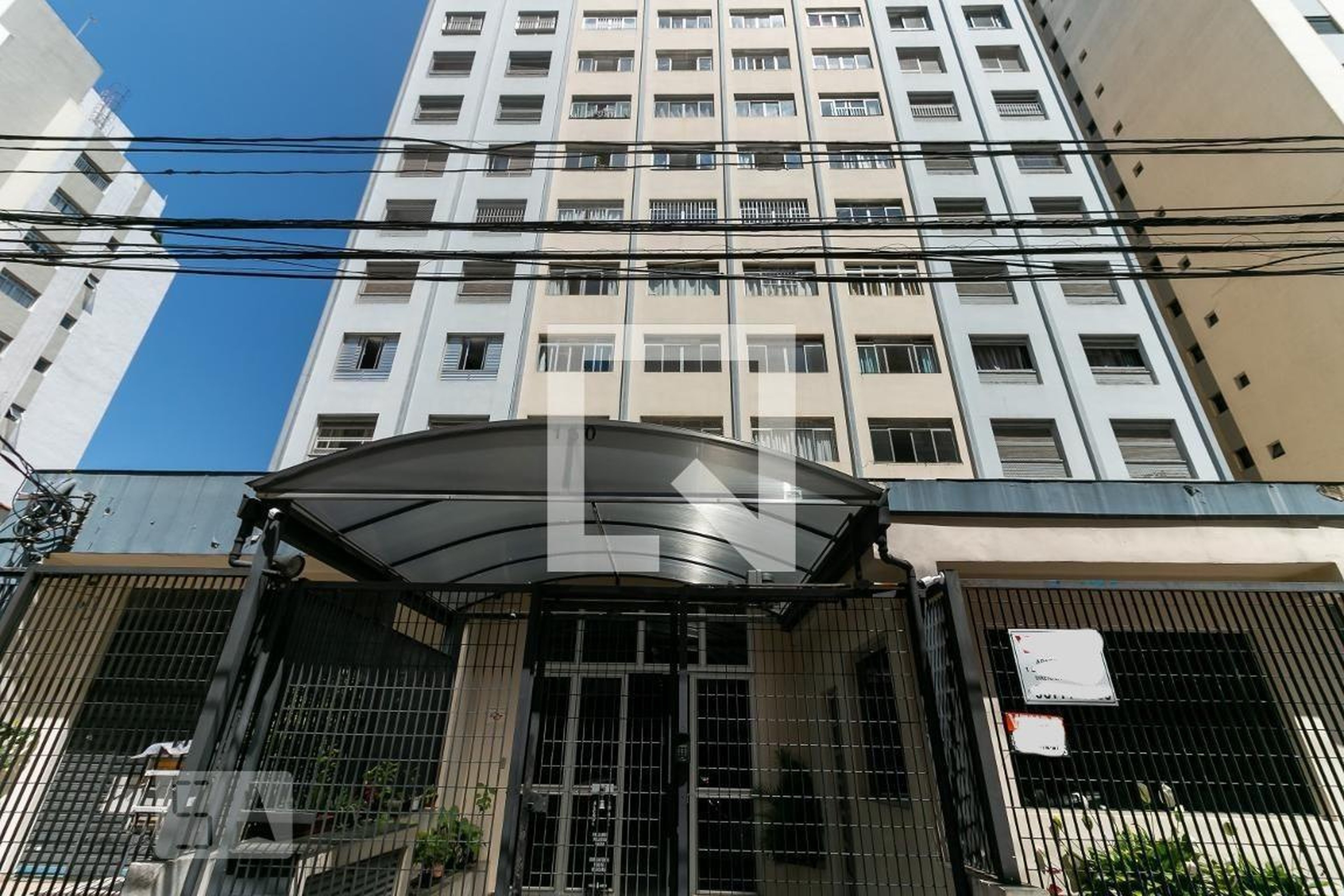 Fachada Edifício Patrícia Ford F