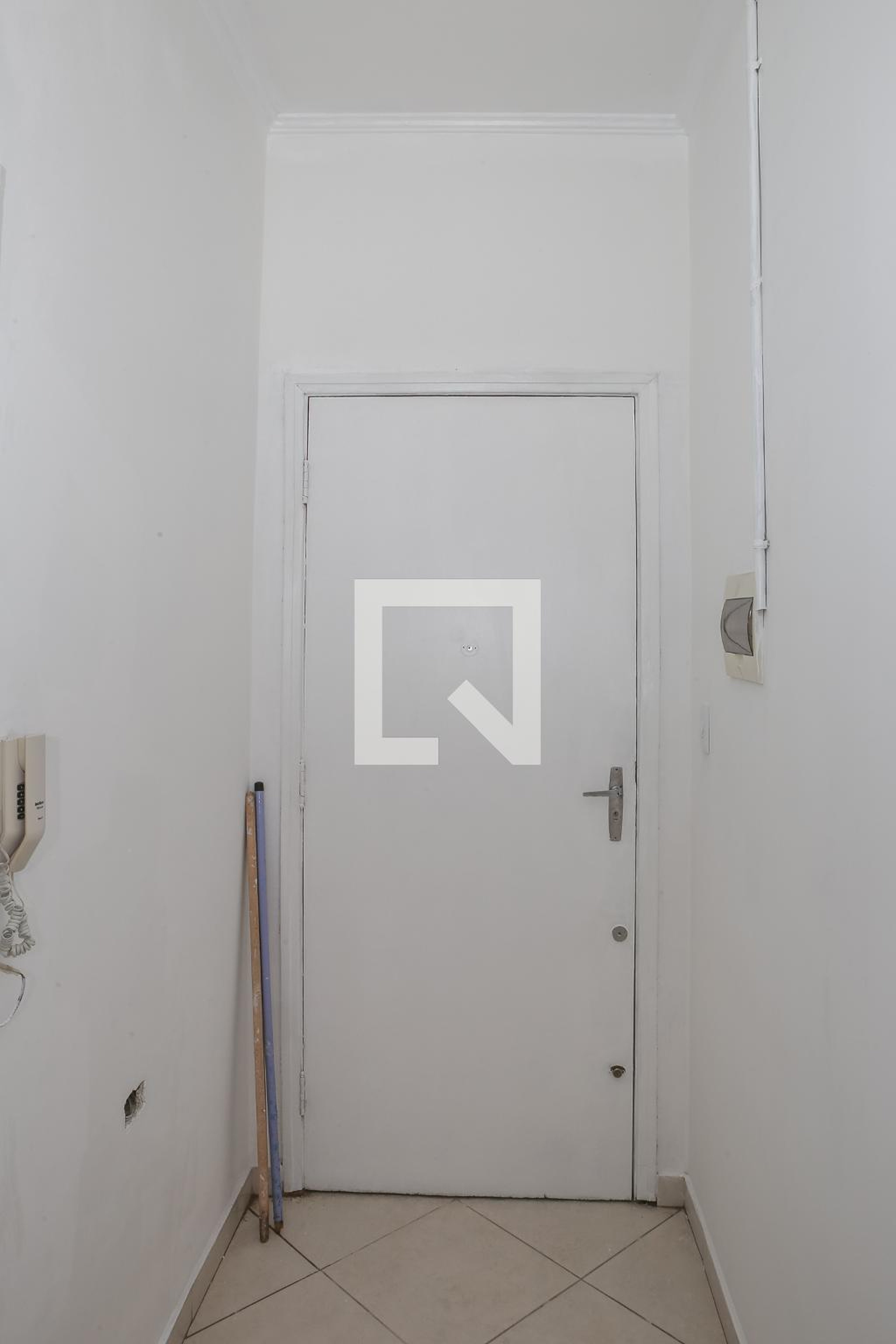 Entrada Condomínio em Rua da Graça, 474