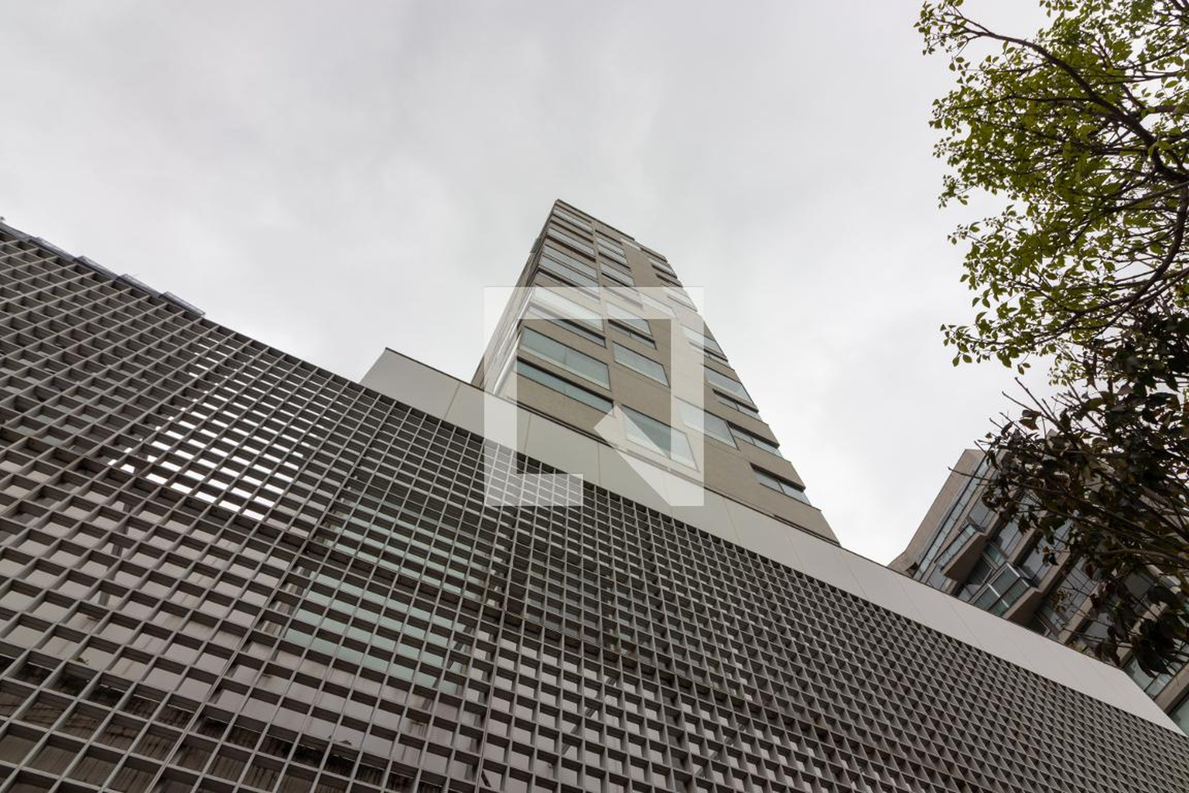 Fachada do Prédio Condomínio VN Ferreira Lobo