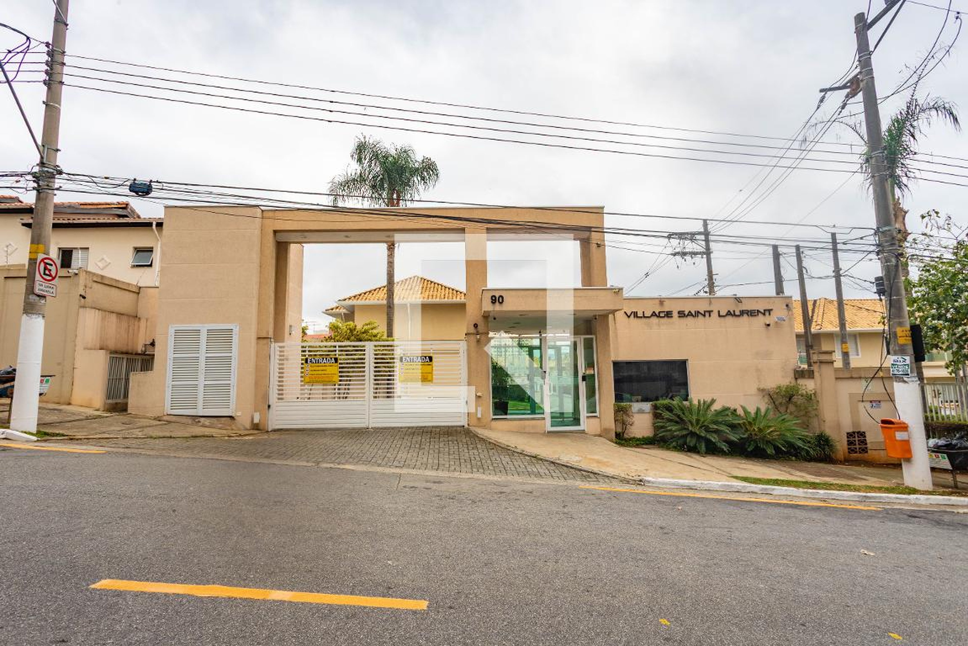 Fachada Condomínio Saint Laurent