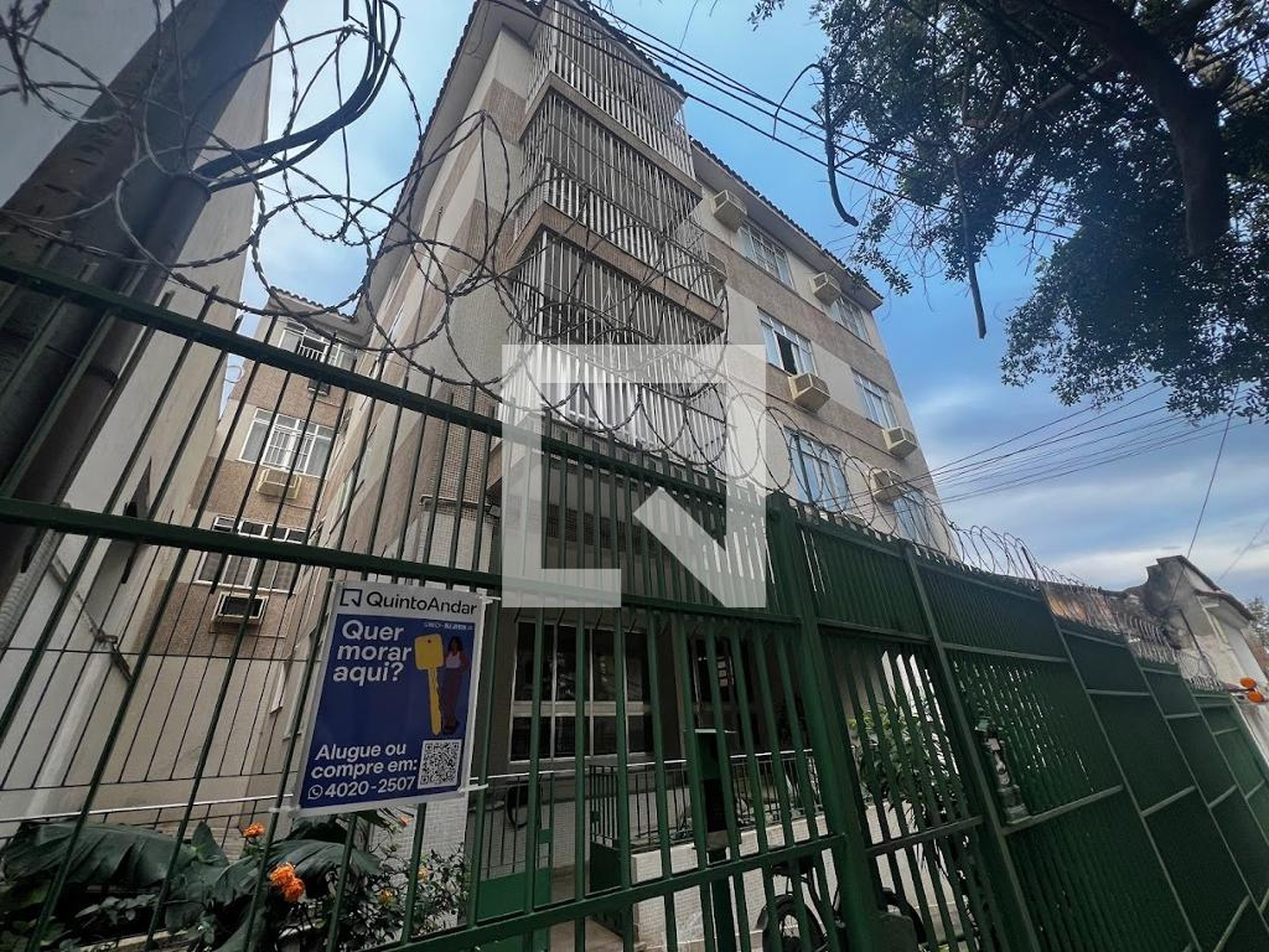 Fachada Condomínio em Rua Antônio de Pádua, 14