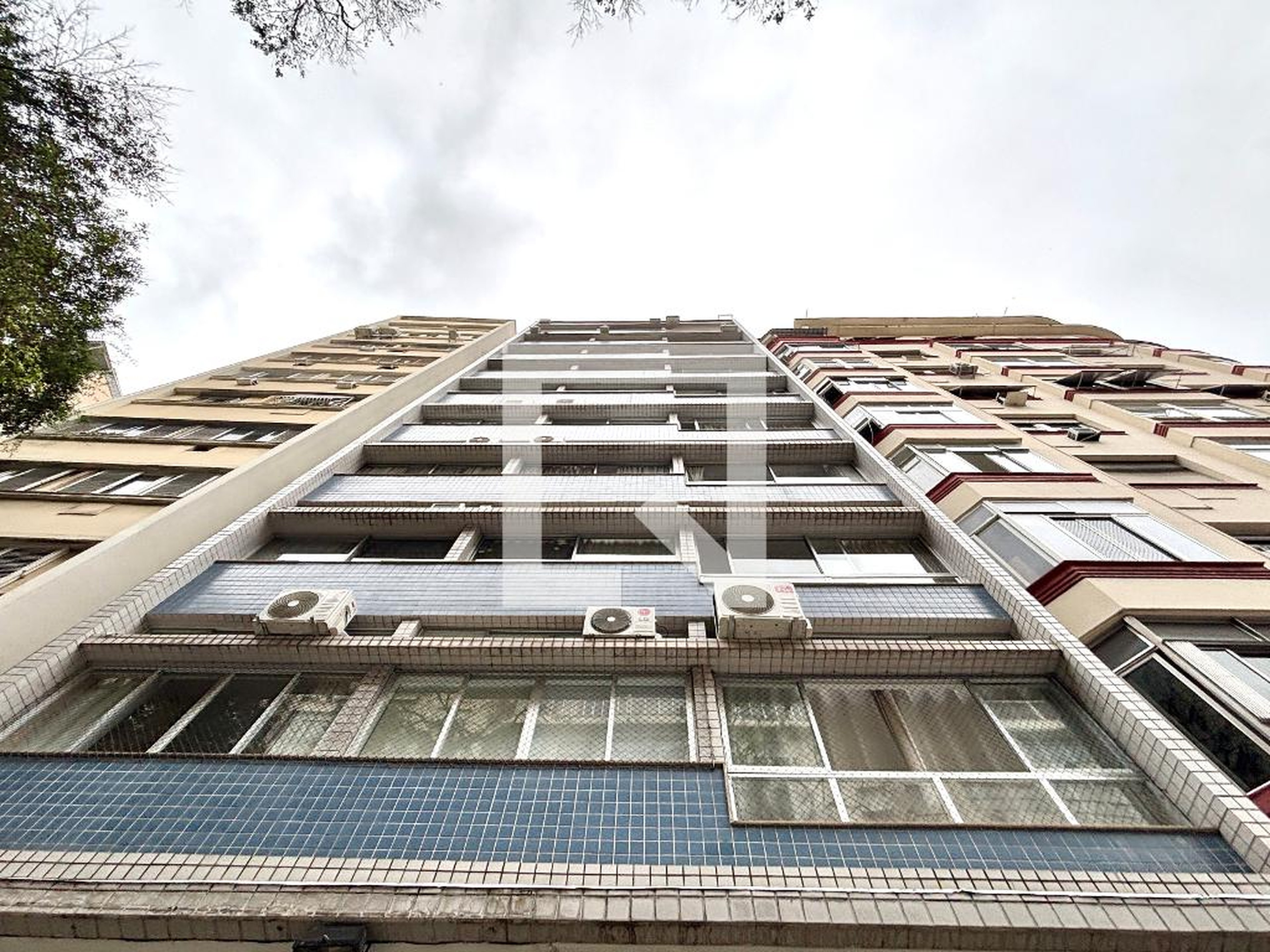 Fachada Edificio Maison Real