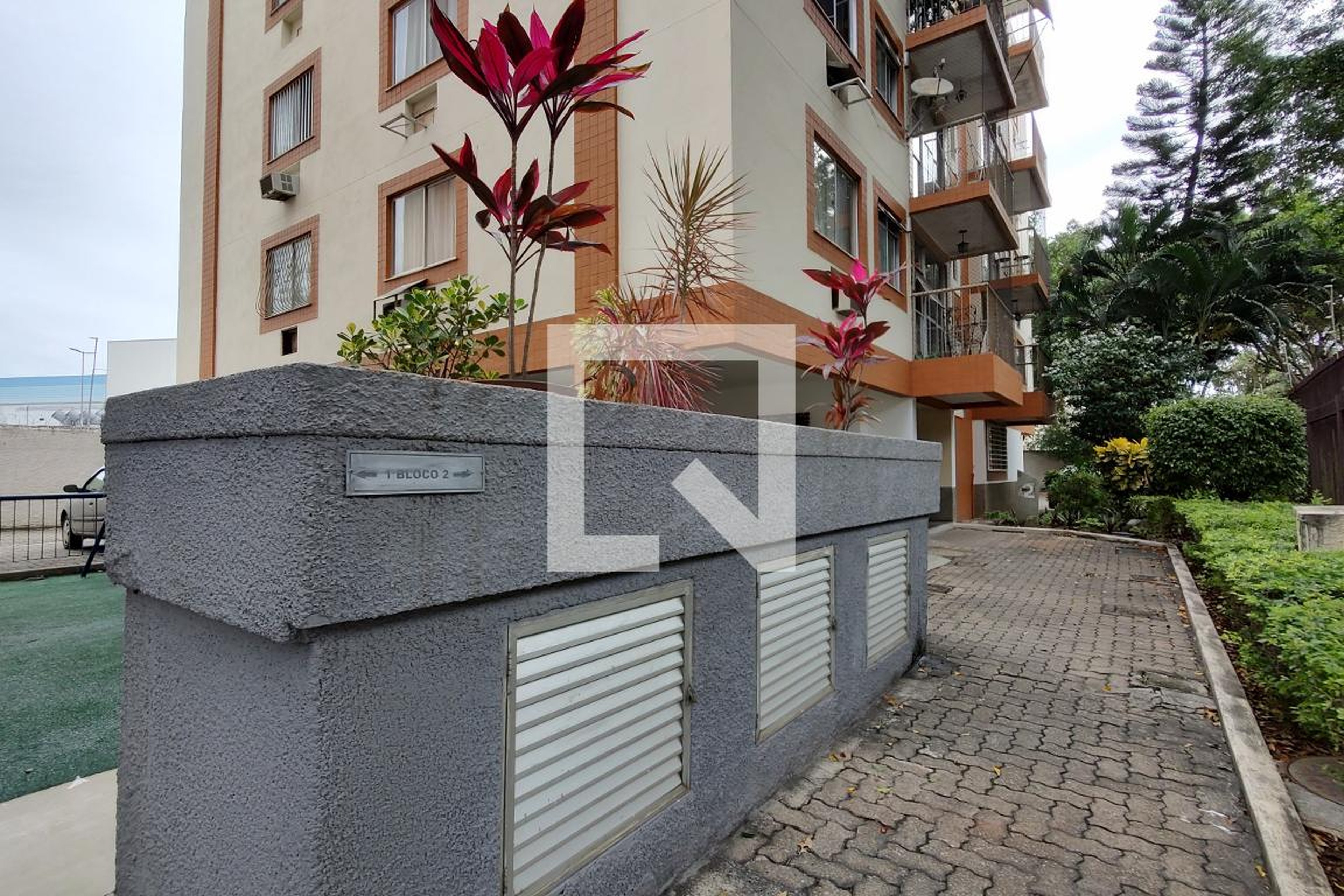 Fachada Condomínio Parque das Acácias