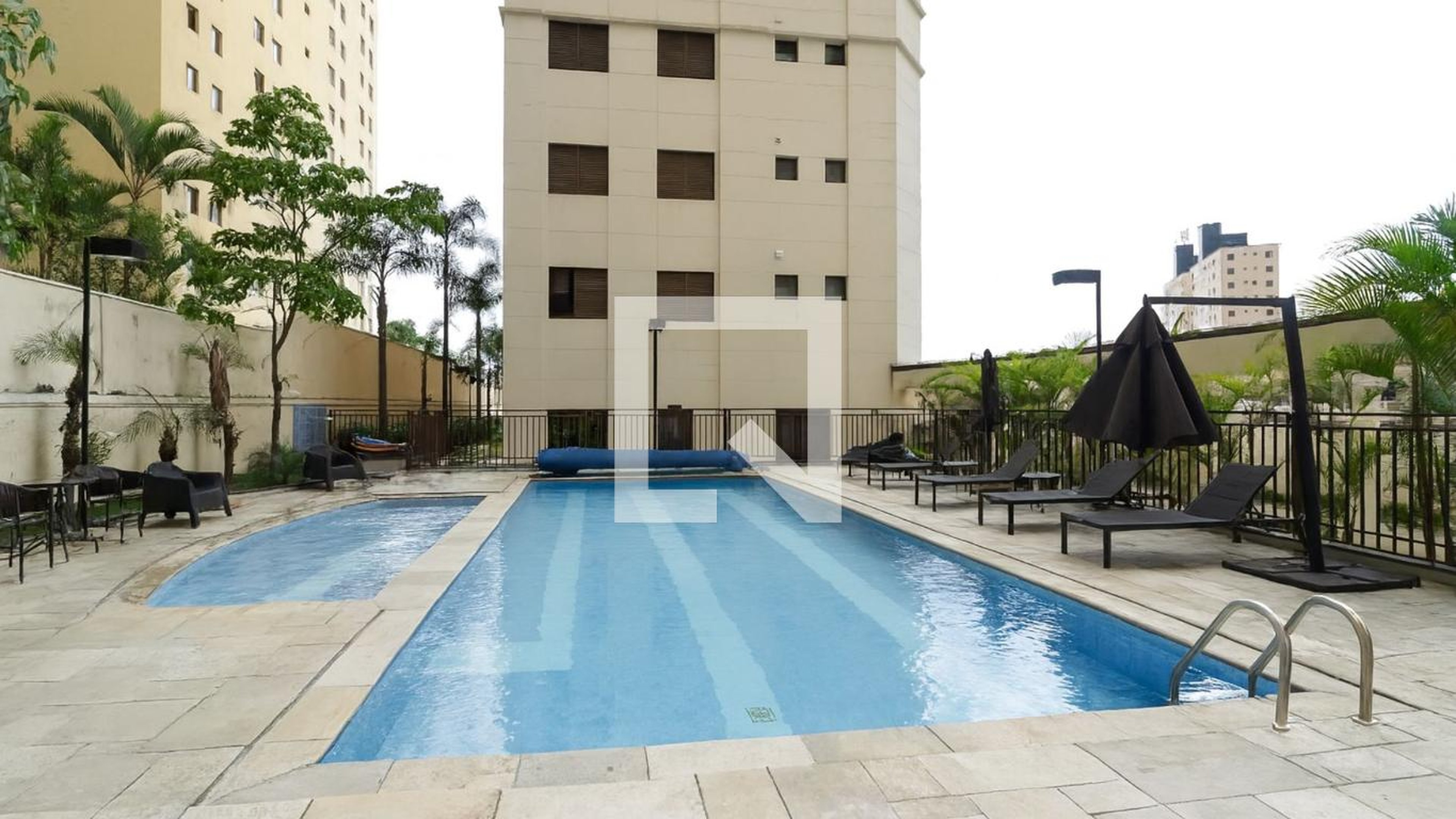 Piscina - Mont Blanc Residencial