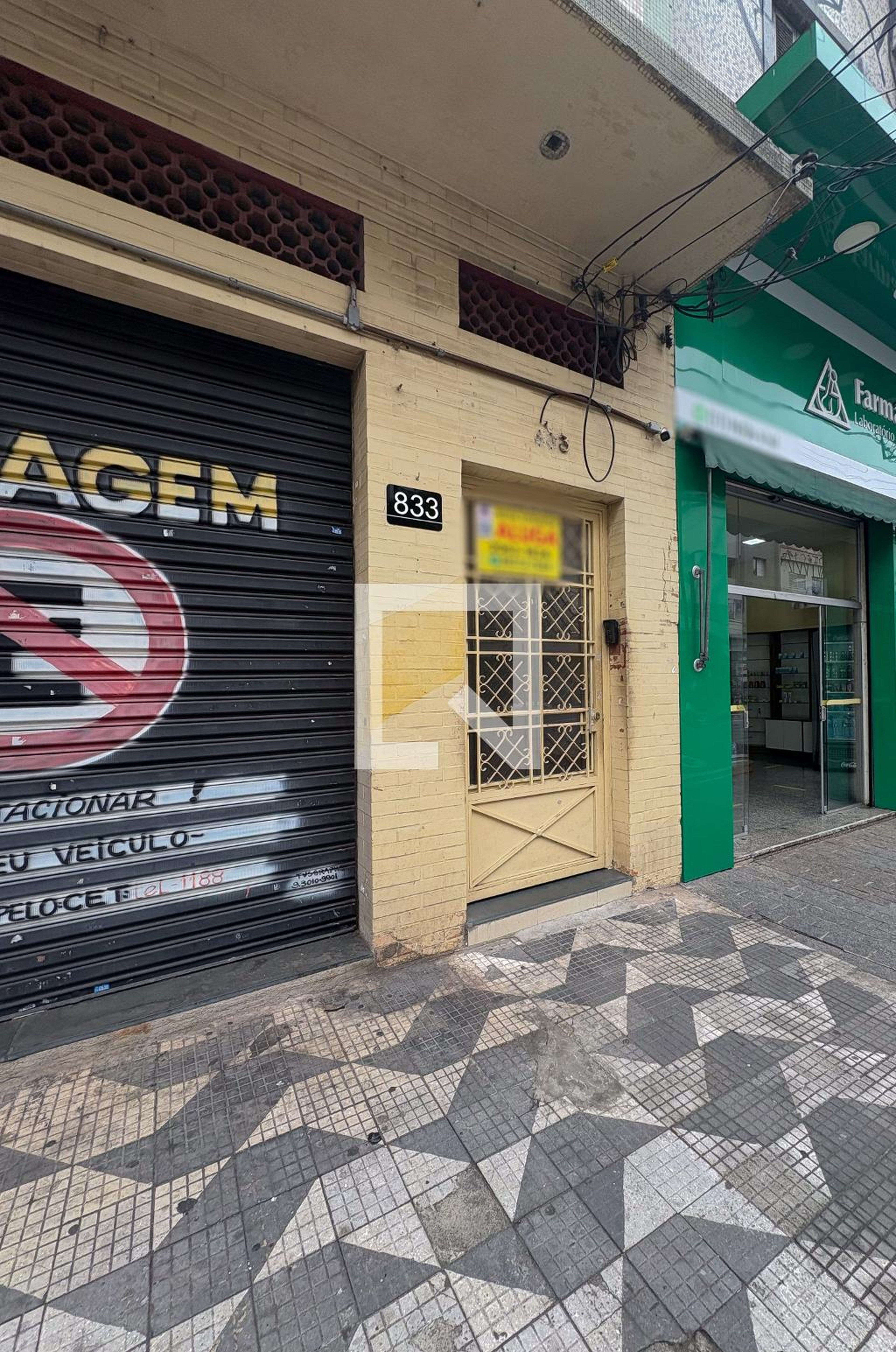 Fachada Condomínio em Rua Silva Bueno, 833