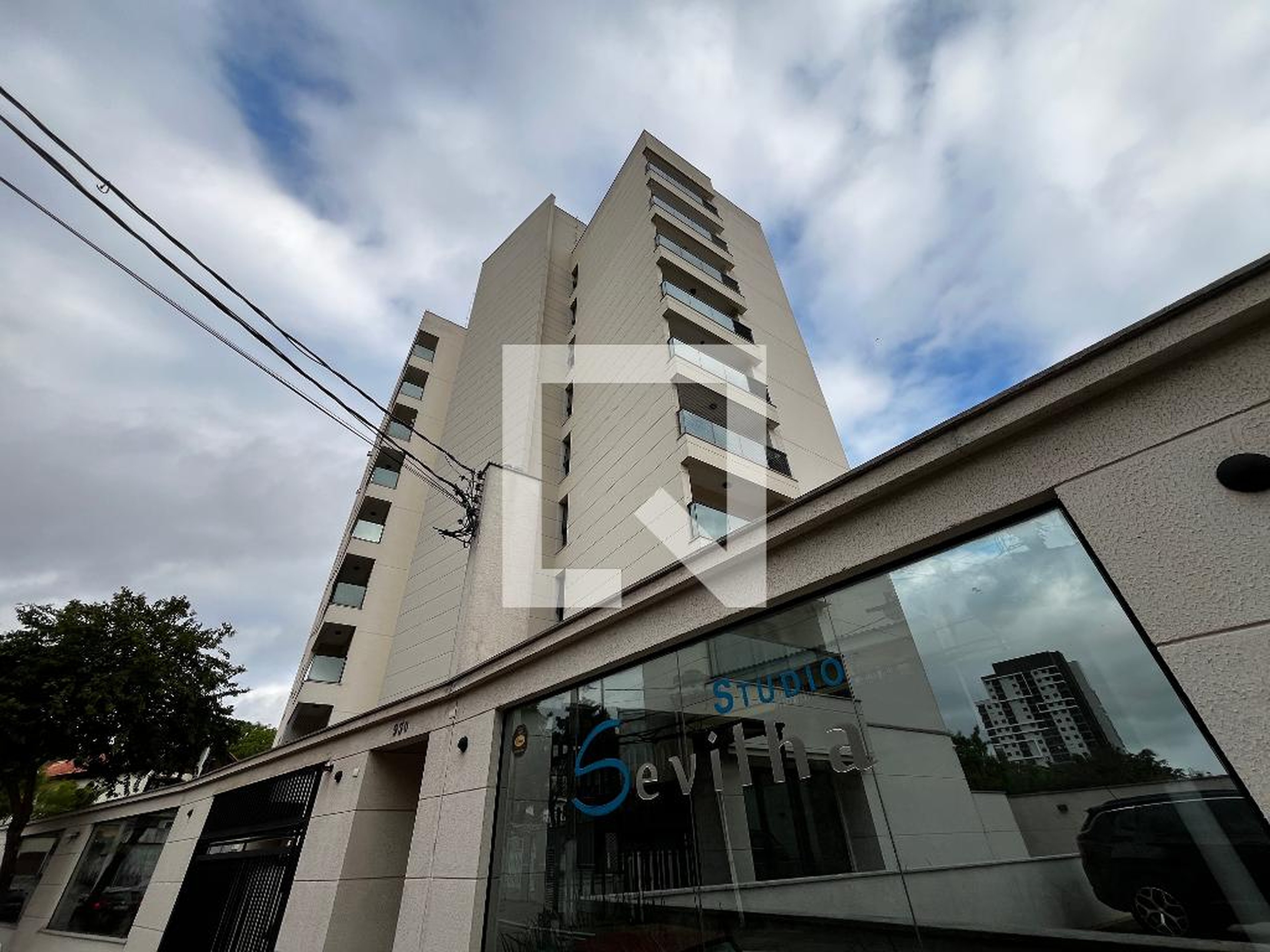 Fachada Condomínio Studio Sevilha