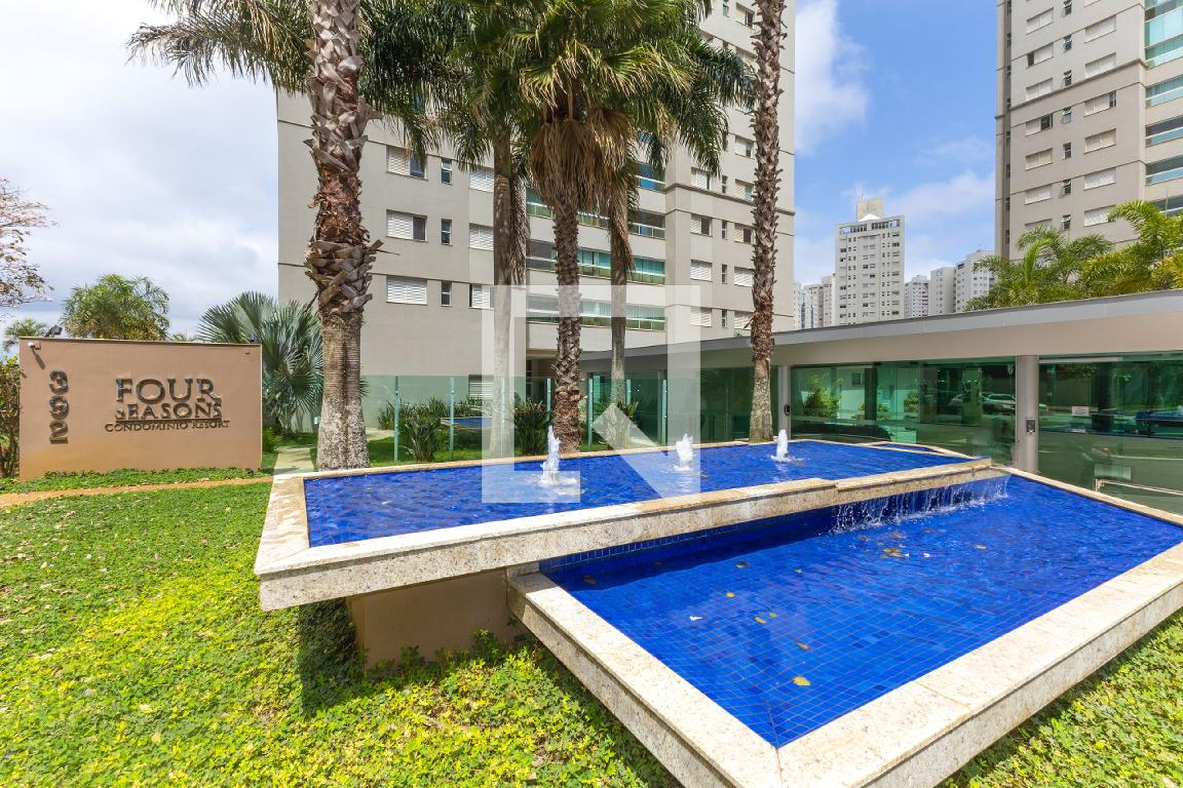 Fachada Condomínio Four Seasons