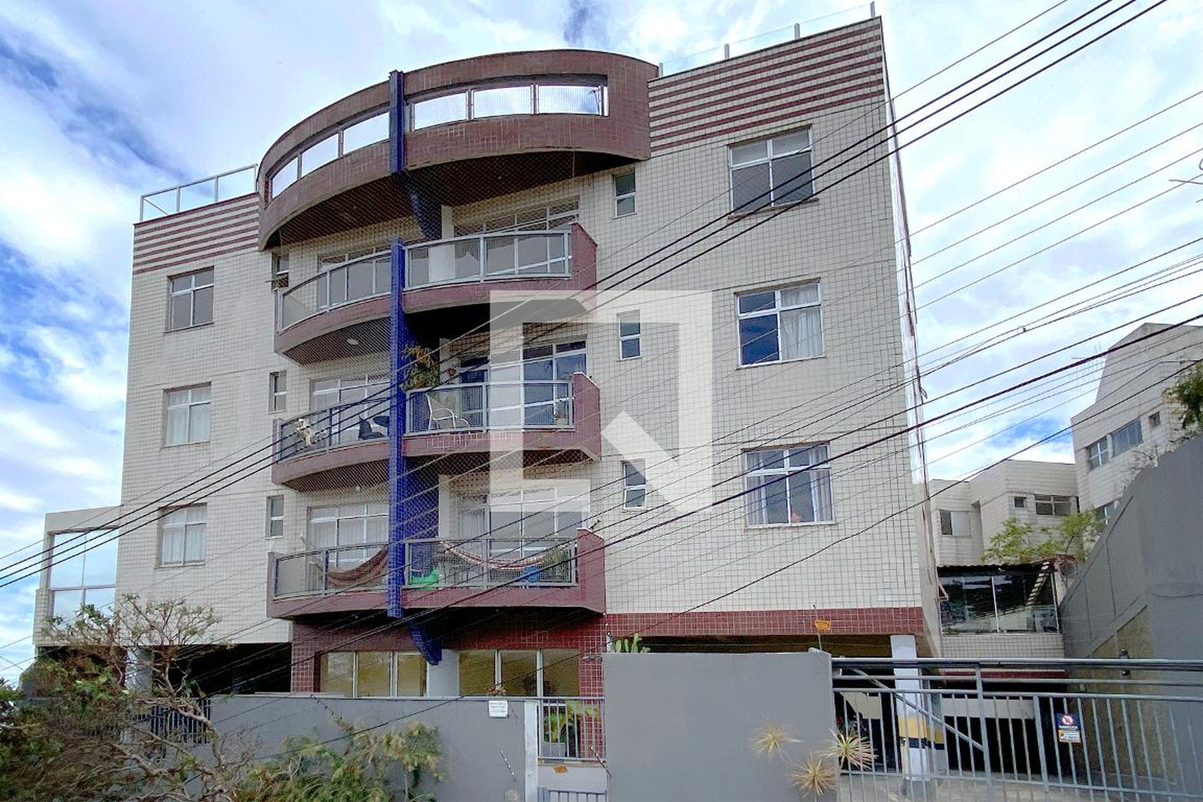 Fachada Condomínio em Rua Alessandra Salum Cadar, 651