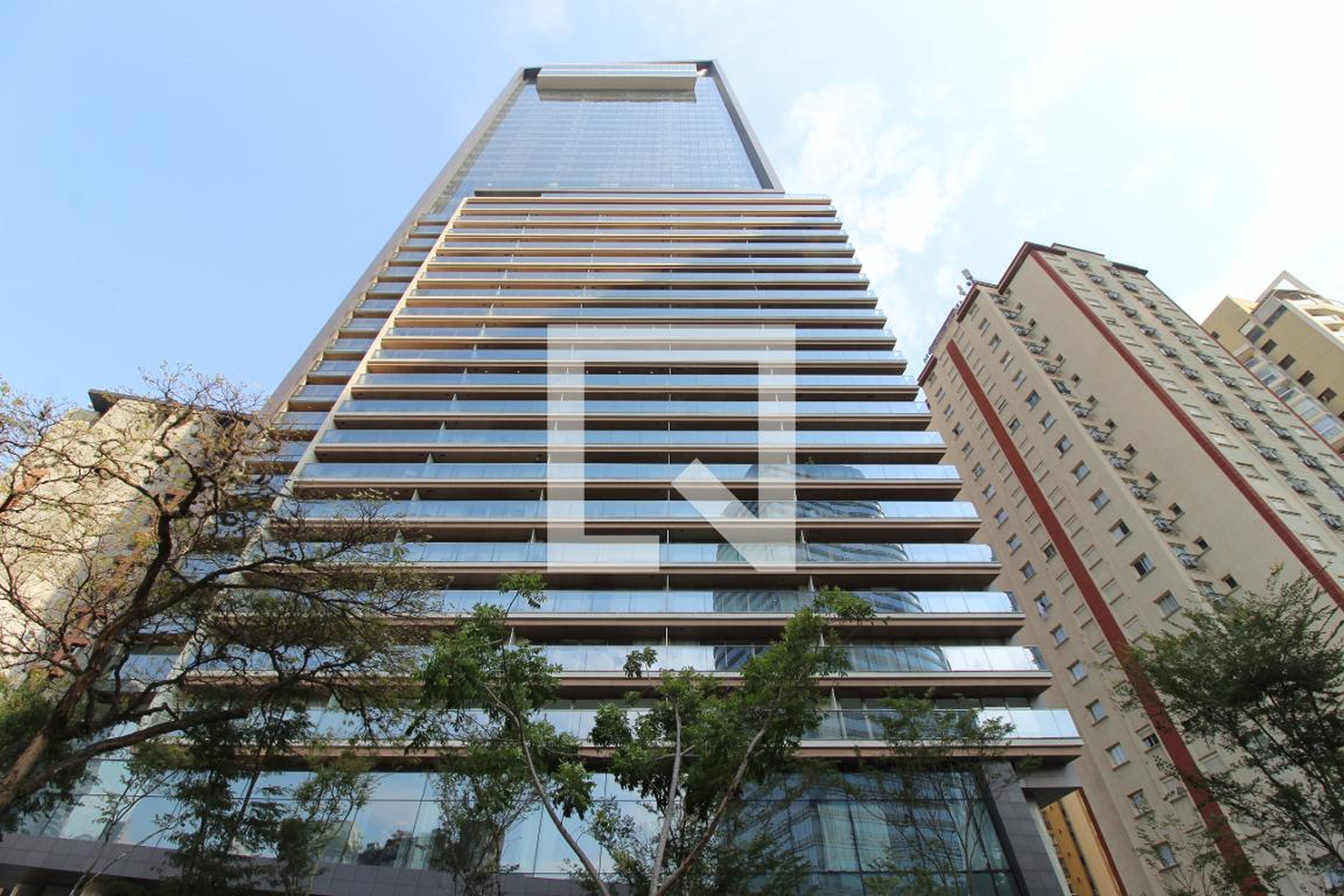 Fachada do Prédio Condomínio W Residences São Paulo