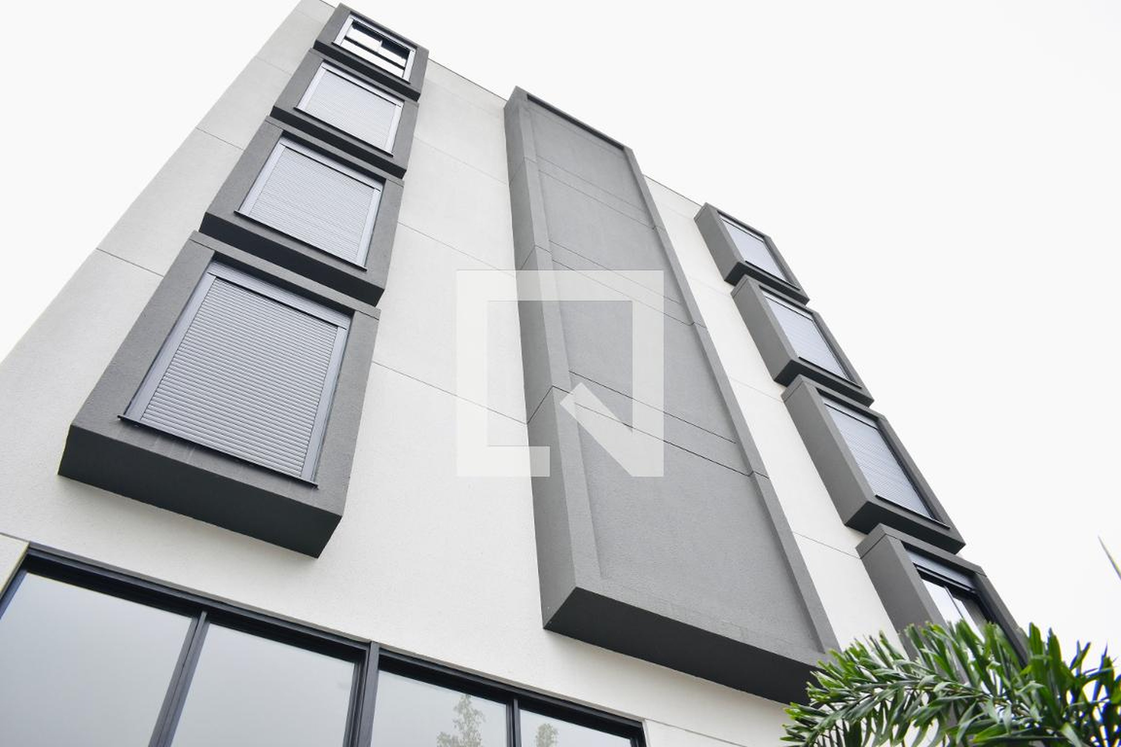 Fachada Condomínio Quick Ubiatans