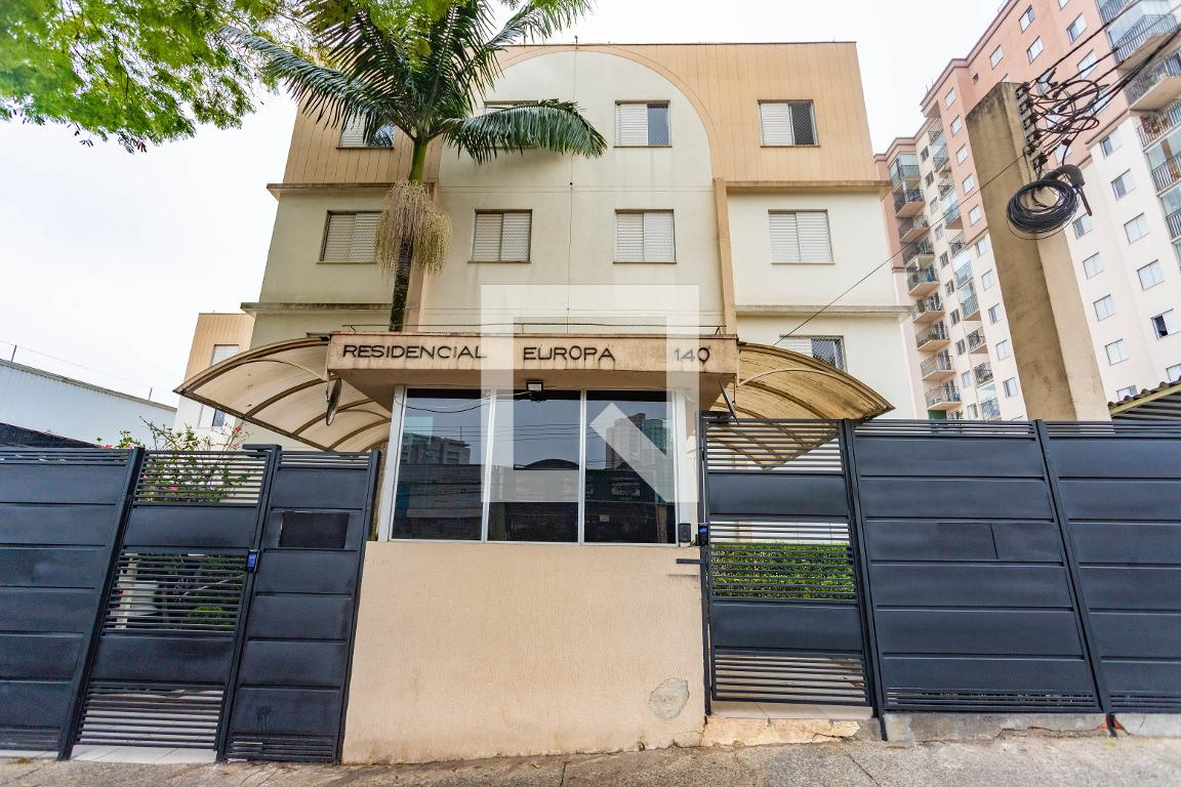 Fachada do condomínio Condomínio Conjunto Residencial Europa