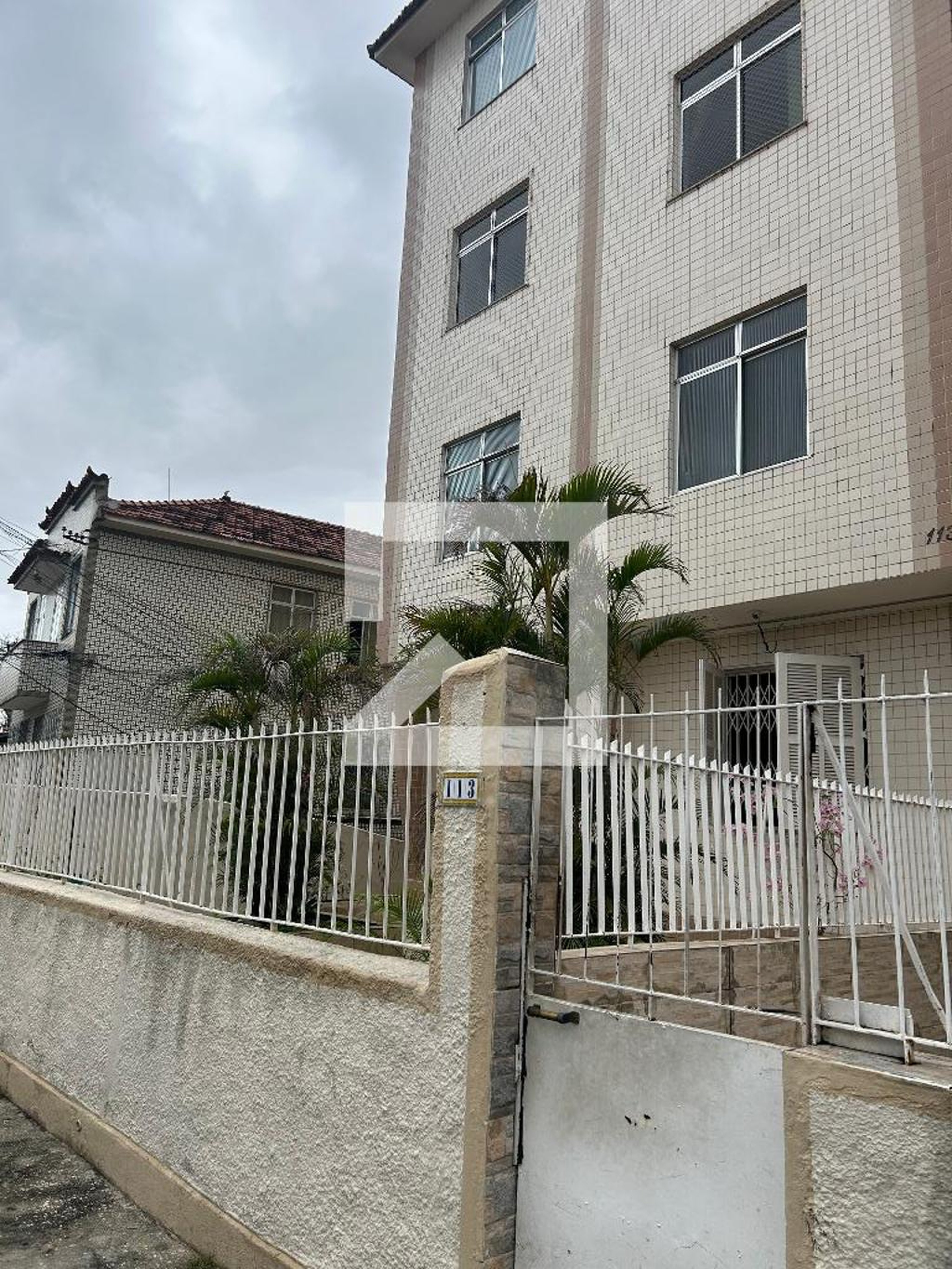 Fachada Condomínio em Rua Aiará, 113