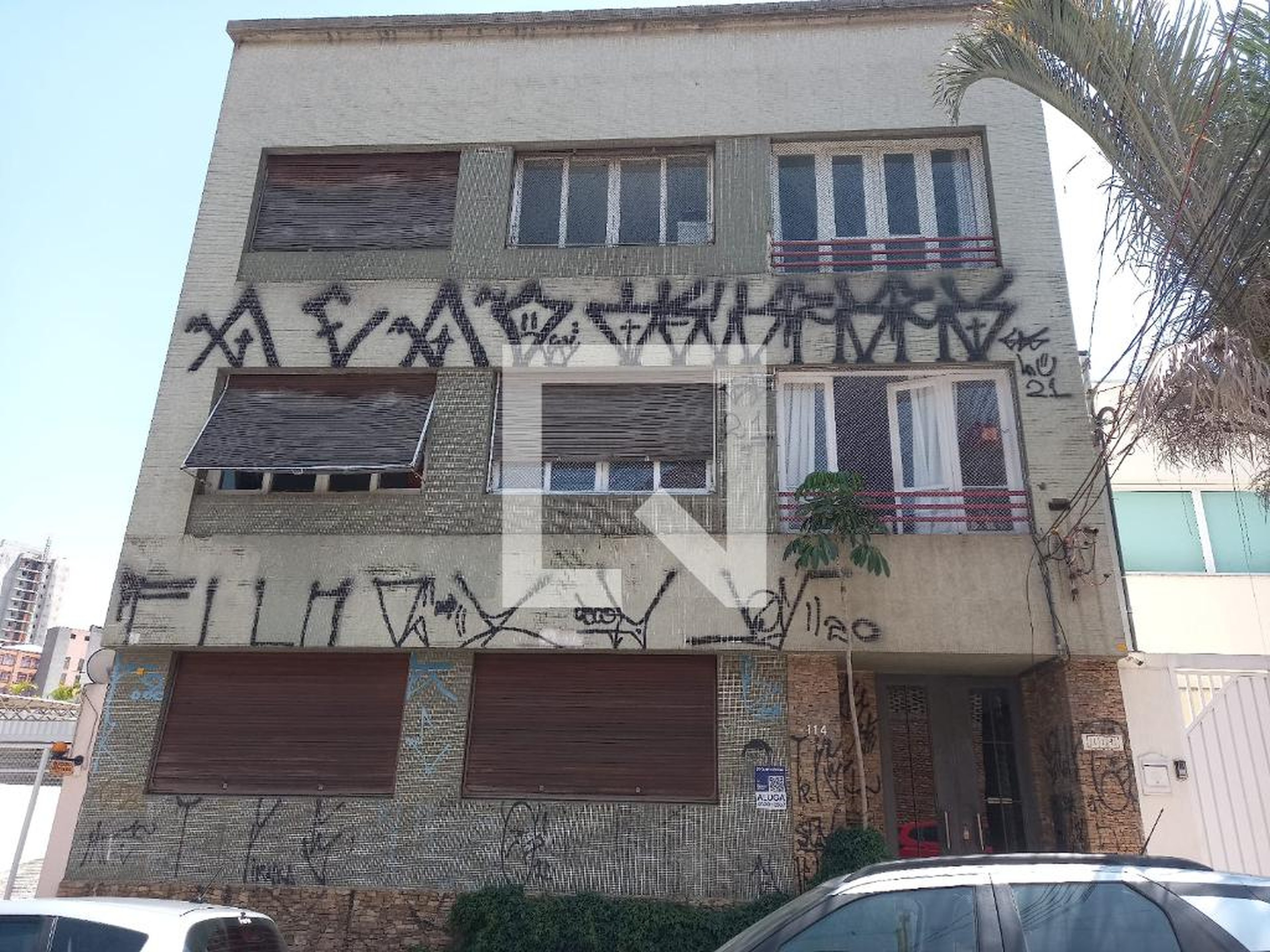 Fachada Condomínio em Rua Barão do Bananal, 114