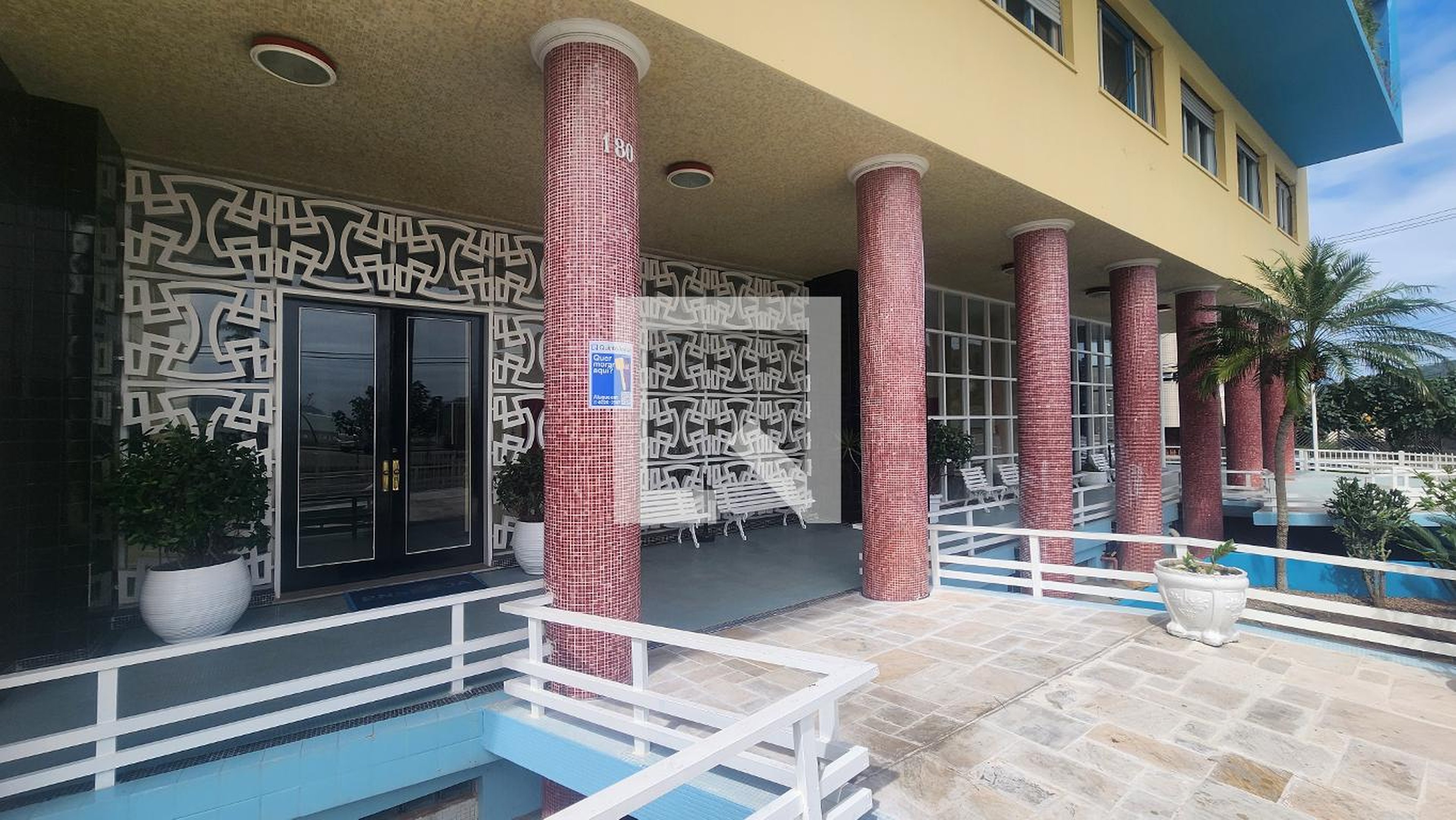 Fachada Condomínio Enseada