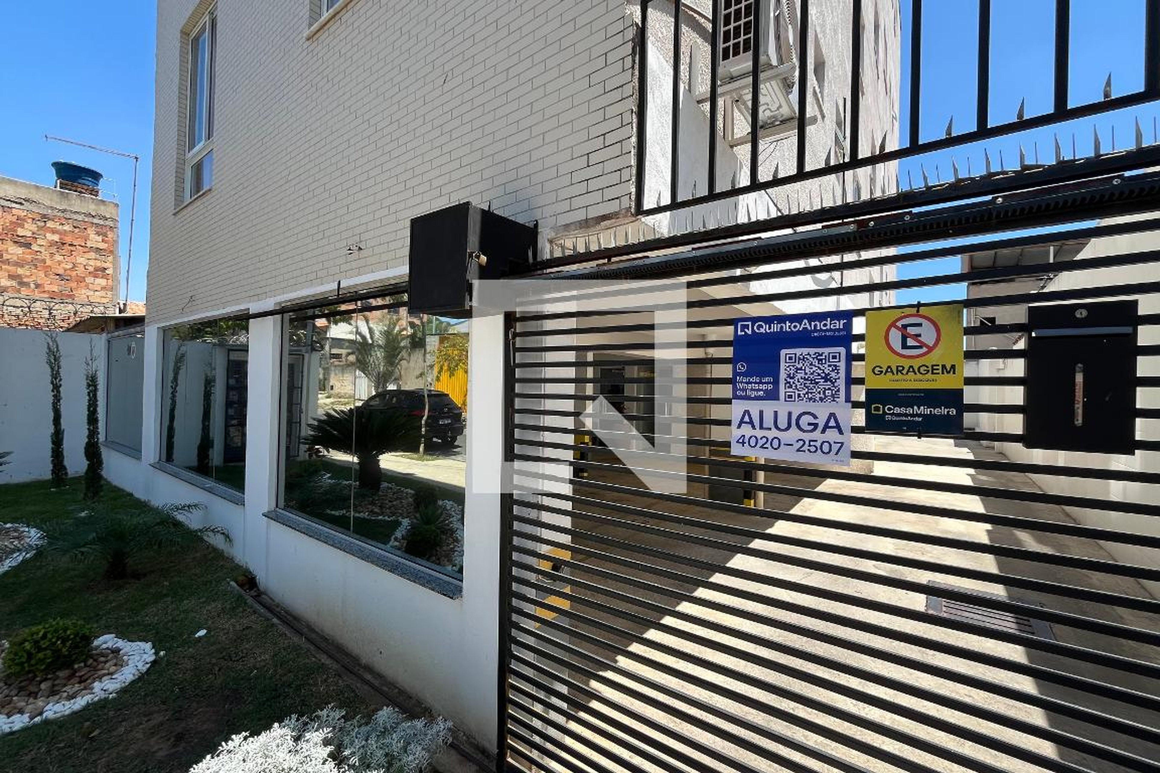 Fachada Condomínio em Rua Catalunha, 47