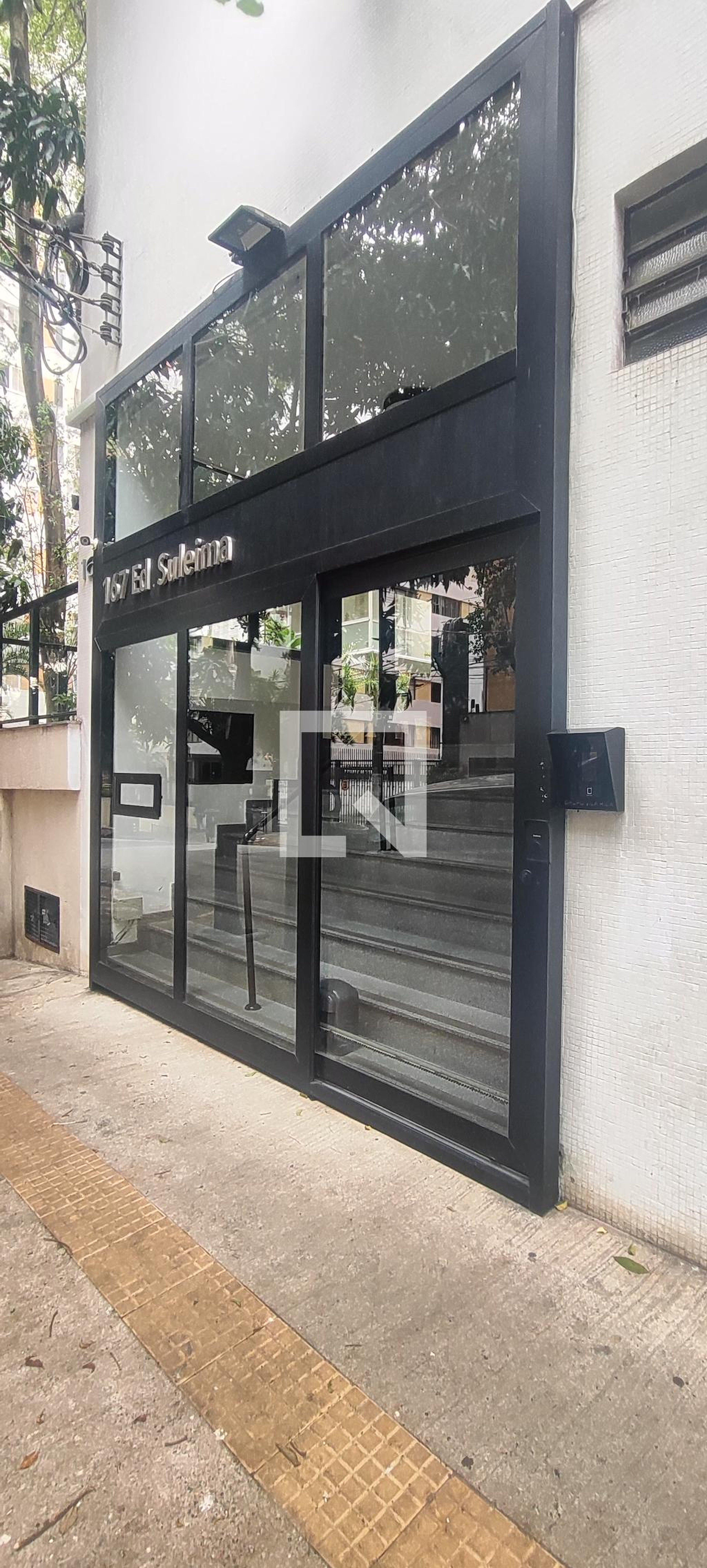 Fachada Condomínio em Alameda Itu, 187