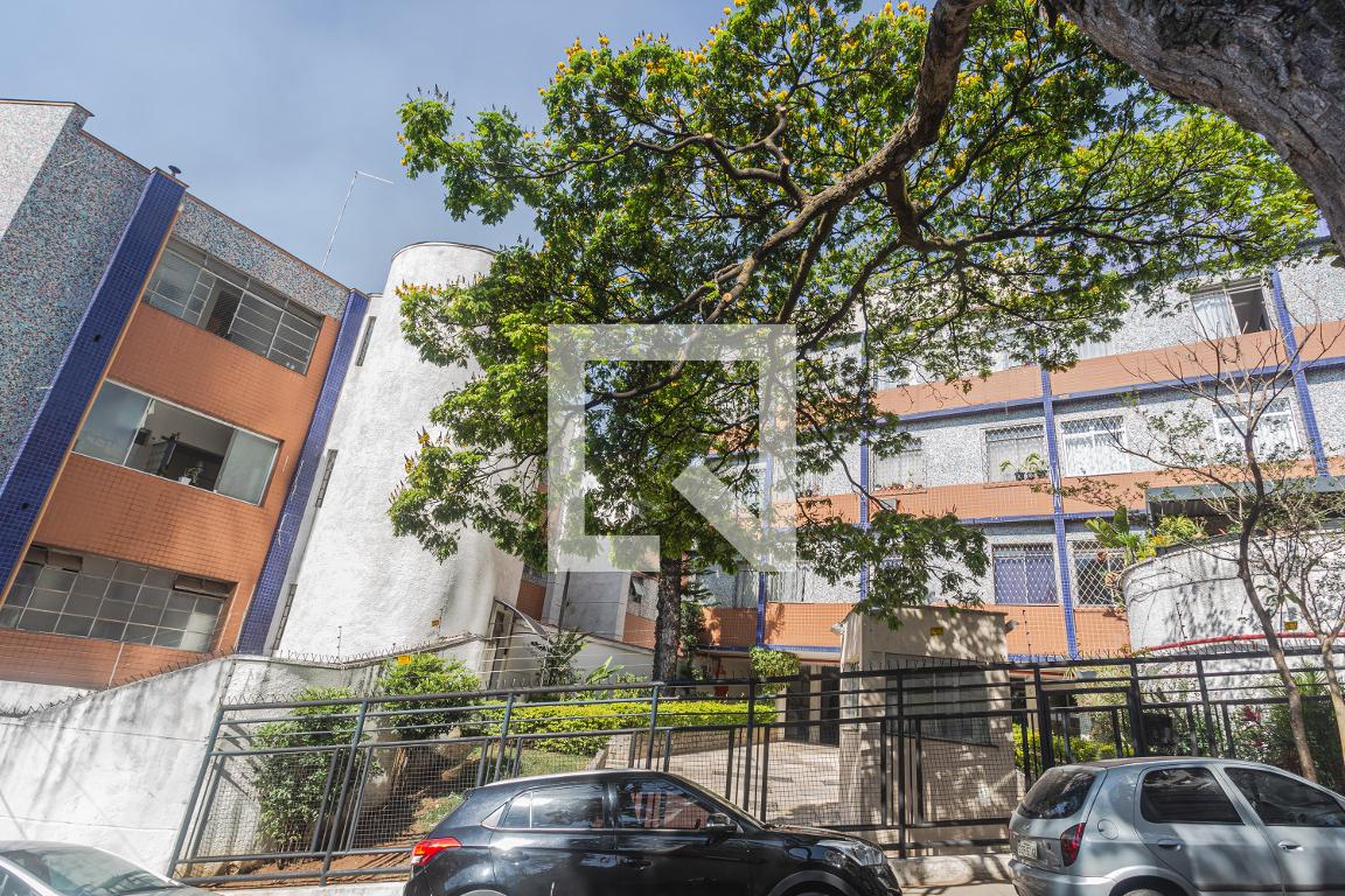 Fachada Condomínio em Rua Mar de Espanha, 745