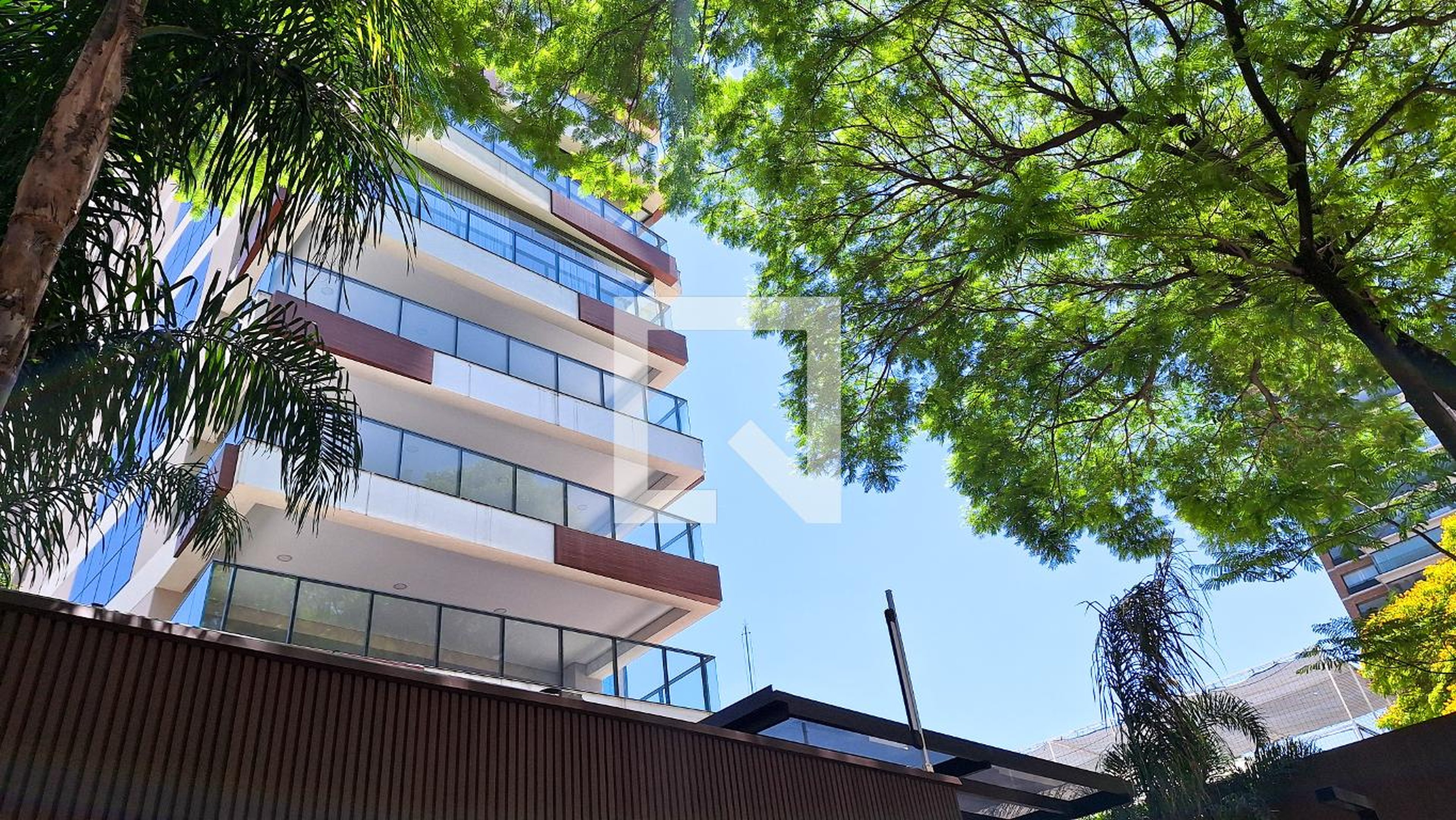 Fachada Condomínio Stratos Itaim