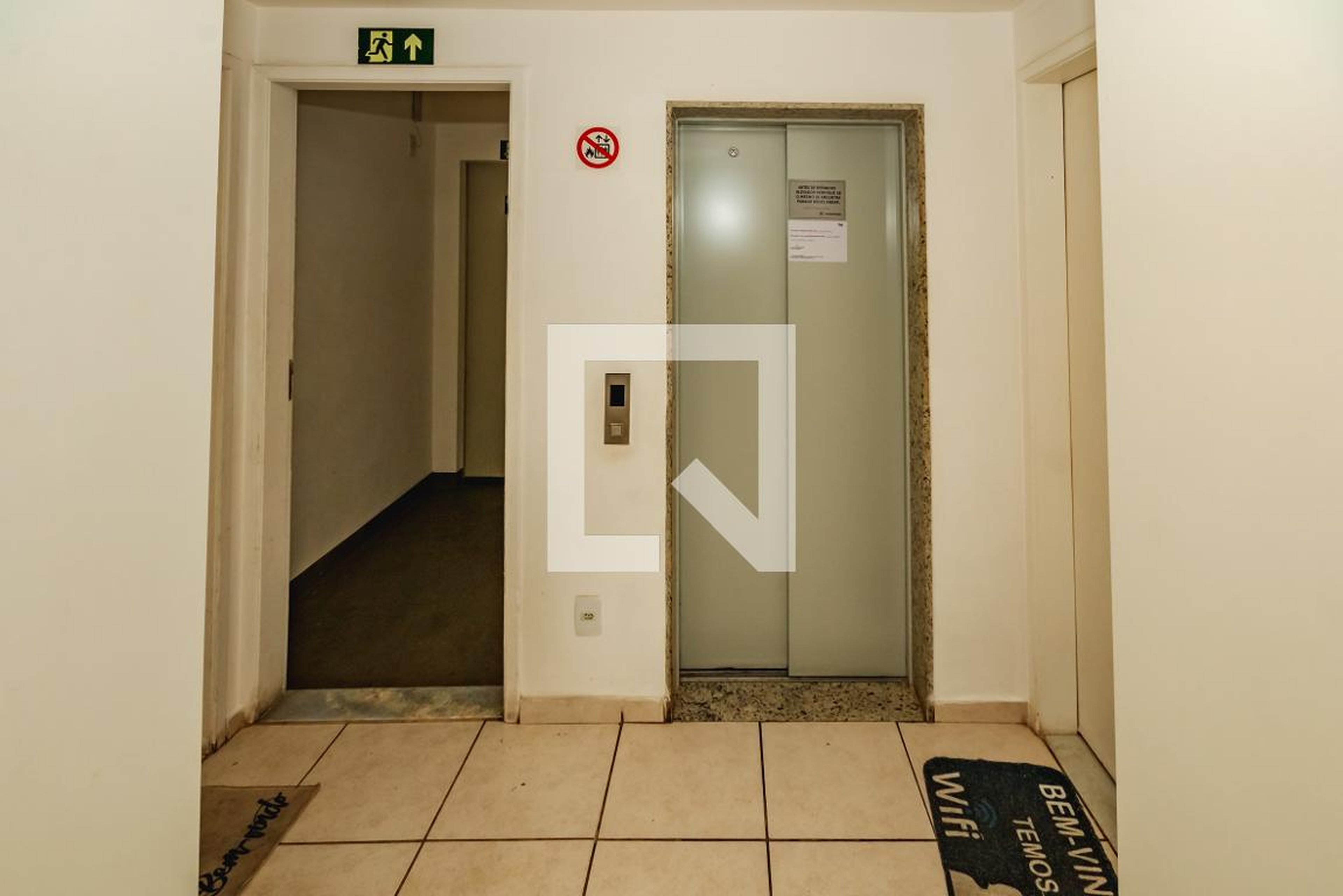 Elevador - Edifício