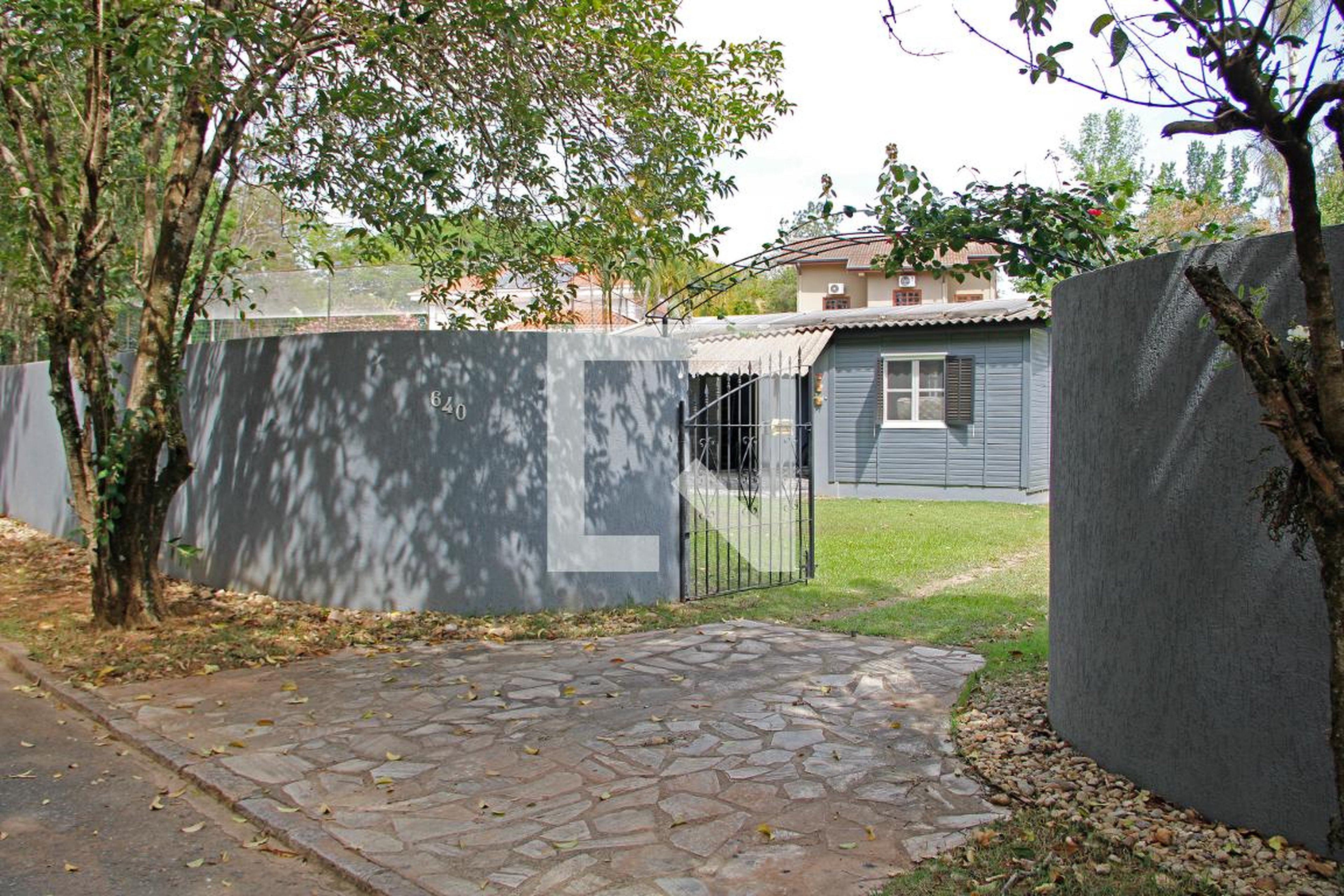 Fachada Condomínio em Rua Rio Comprido, 640