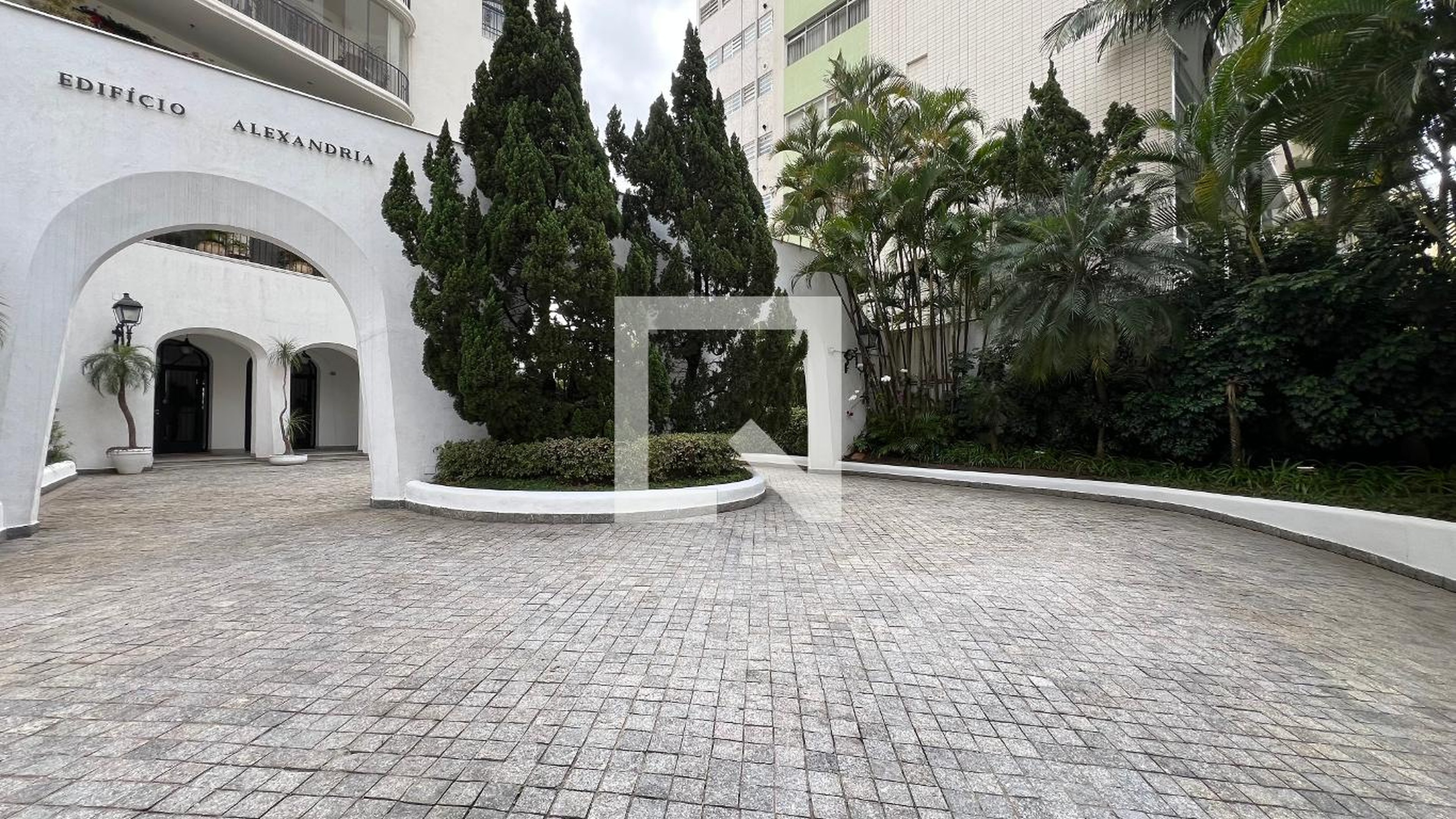 Entrada - Alexandria