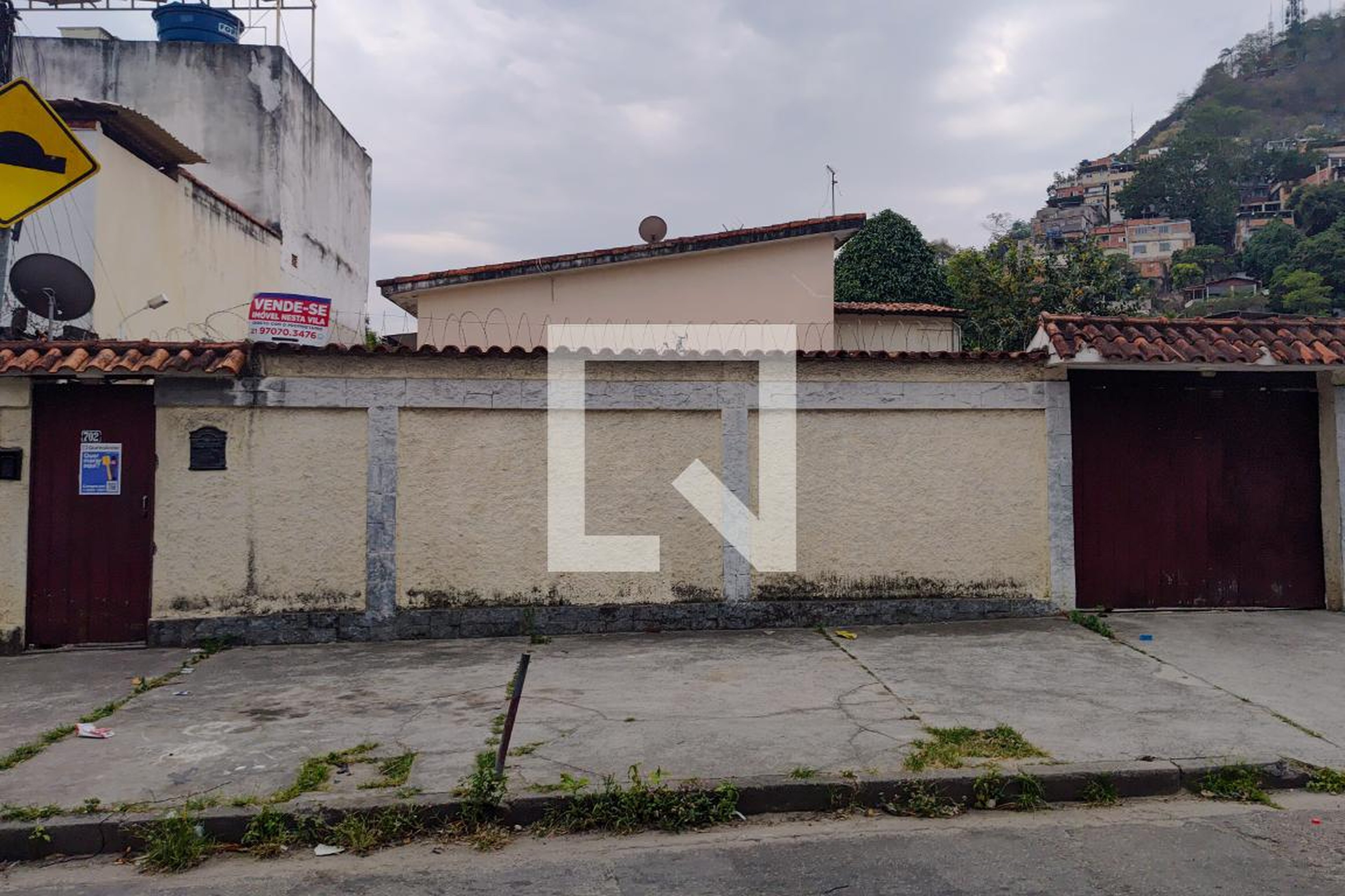 Fachada Condomínio em Rua Quintanilha, 702