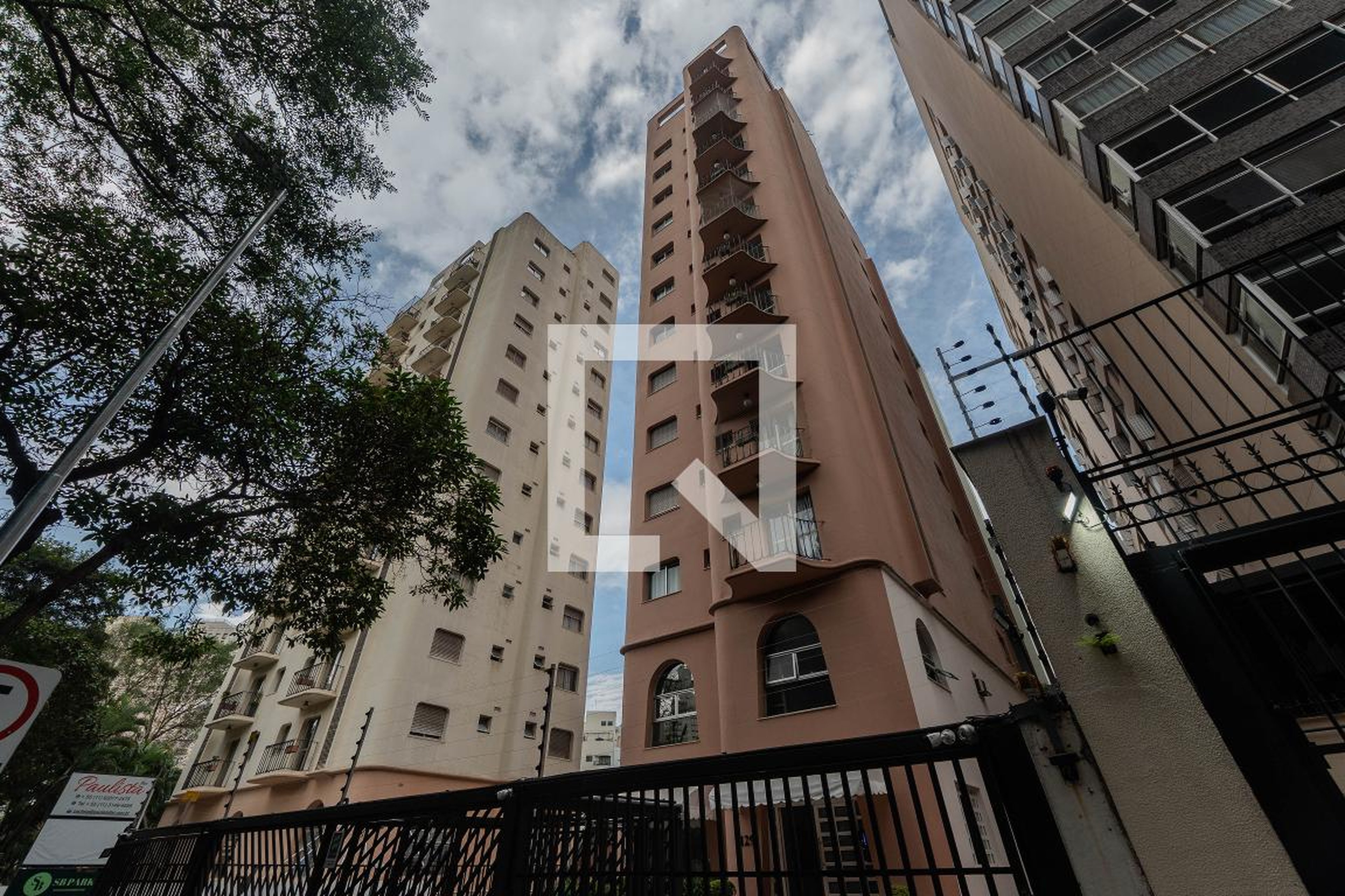 Fachada Condomínio Paulista Flats II