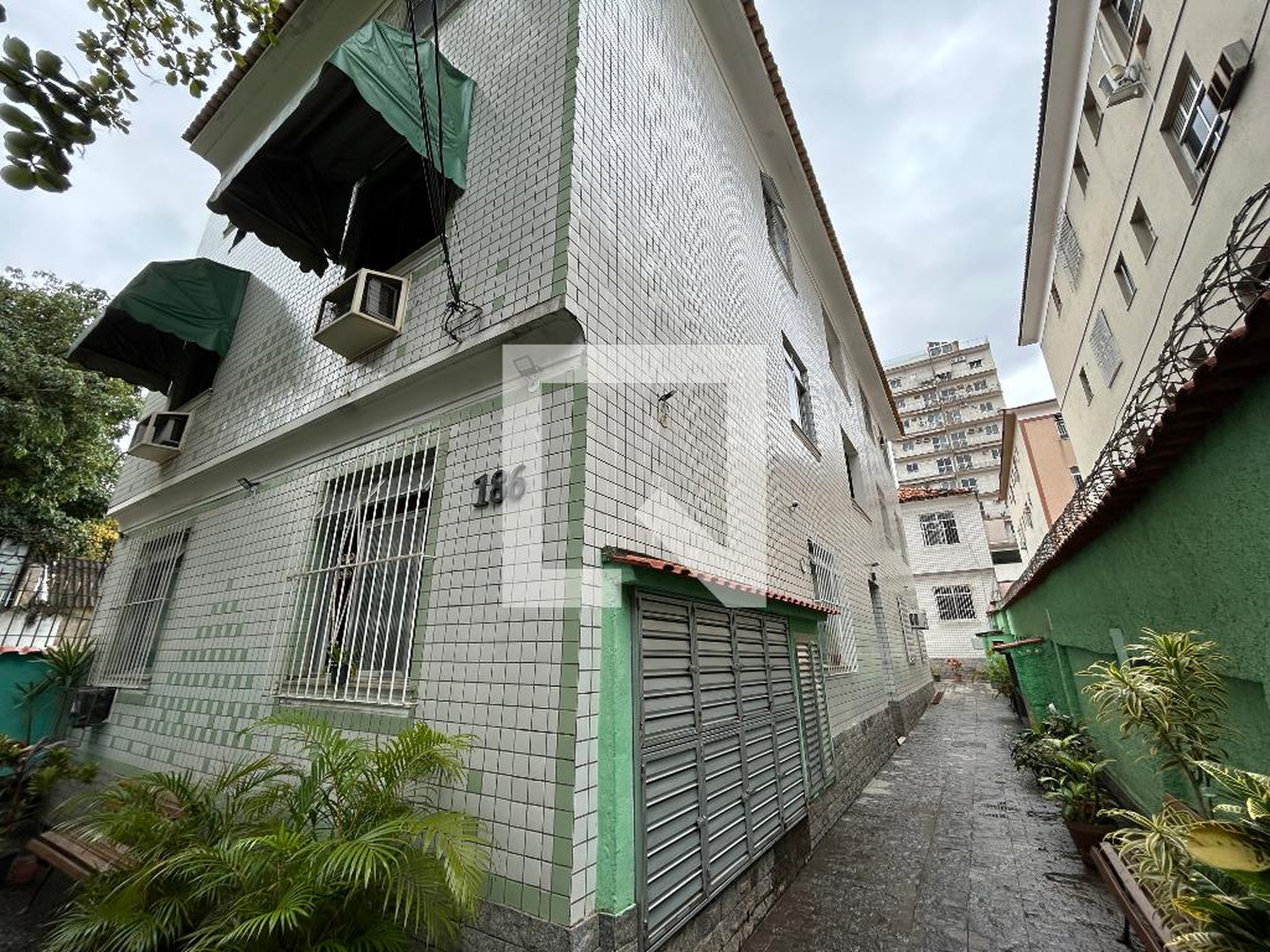 Fachada Condomínio em Rua Vasco da Gama, 186