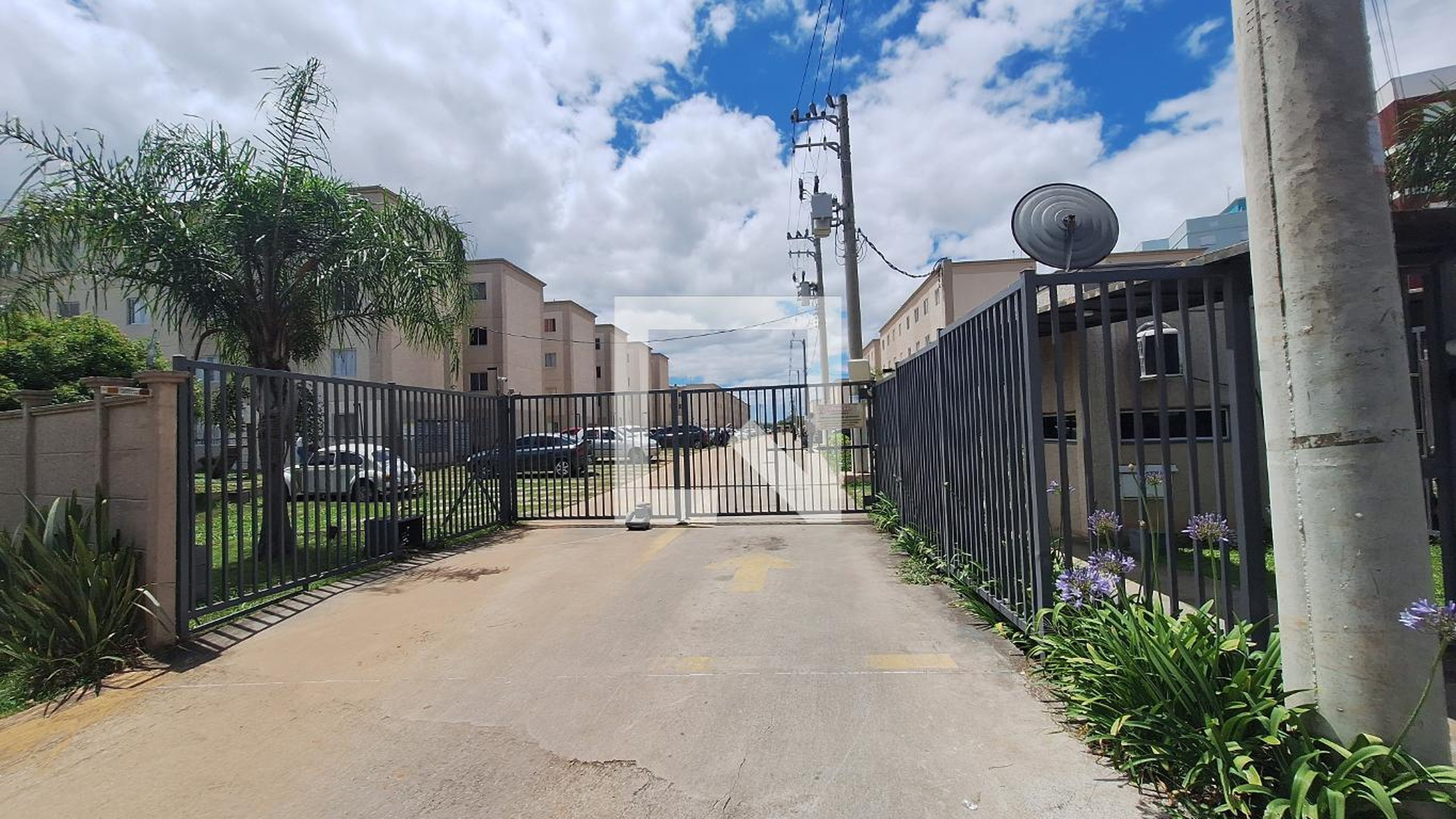 Fachada Condomínio Jardim das Camélias