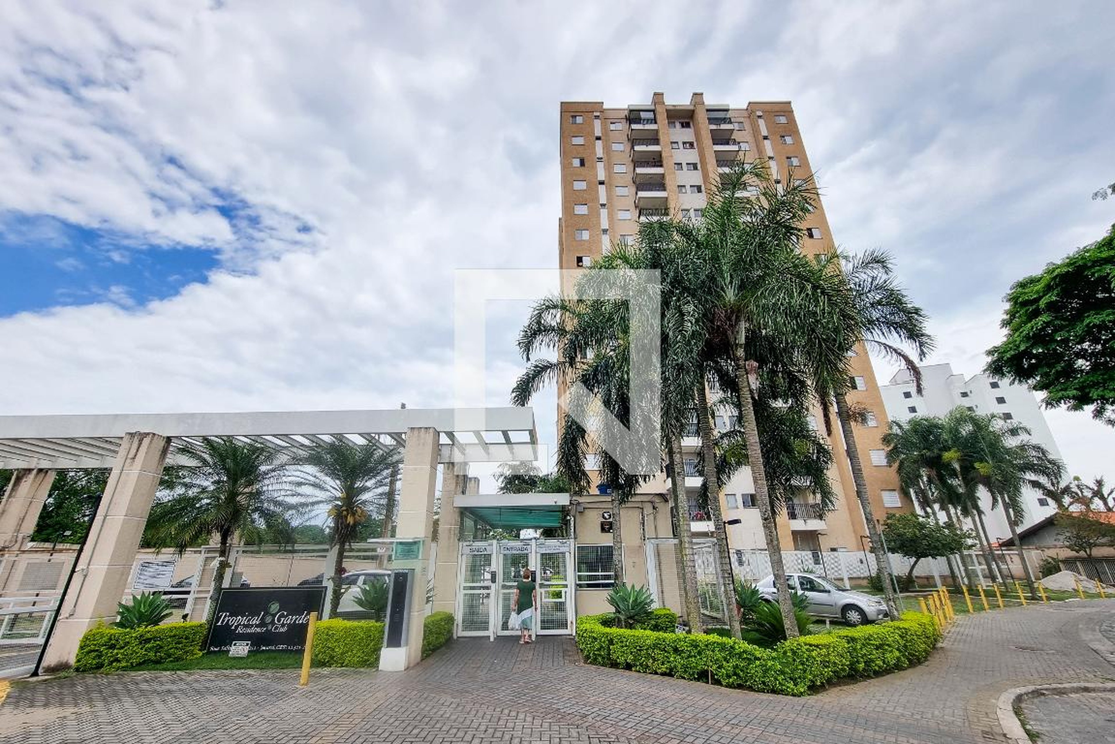 Fachada Condomínio Tropical Garden