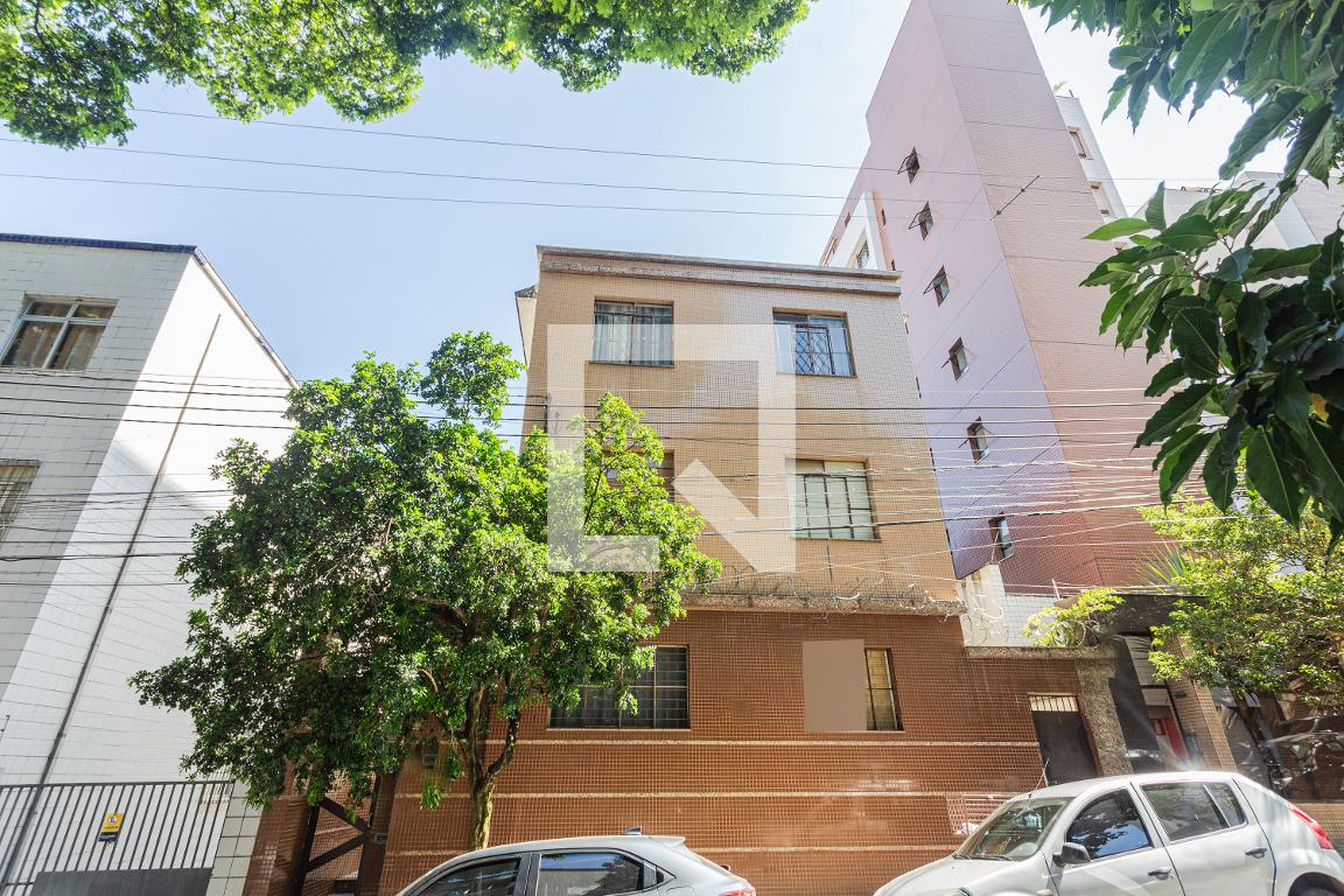 Fachada Condomínio em Rua Professor Arduino Bolivar, 132